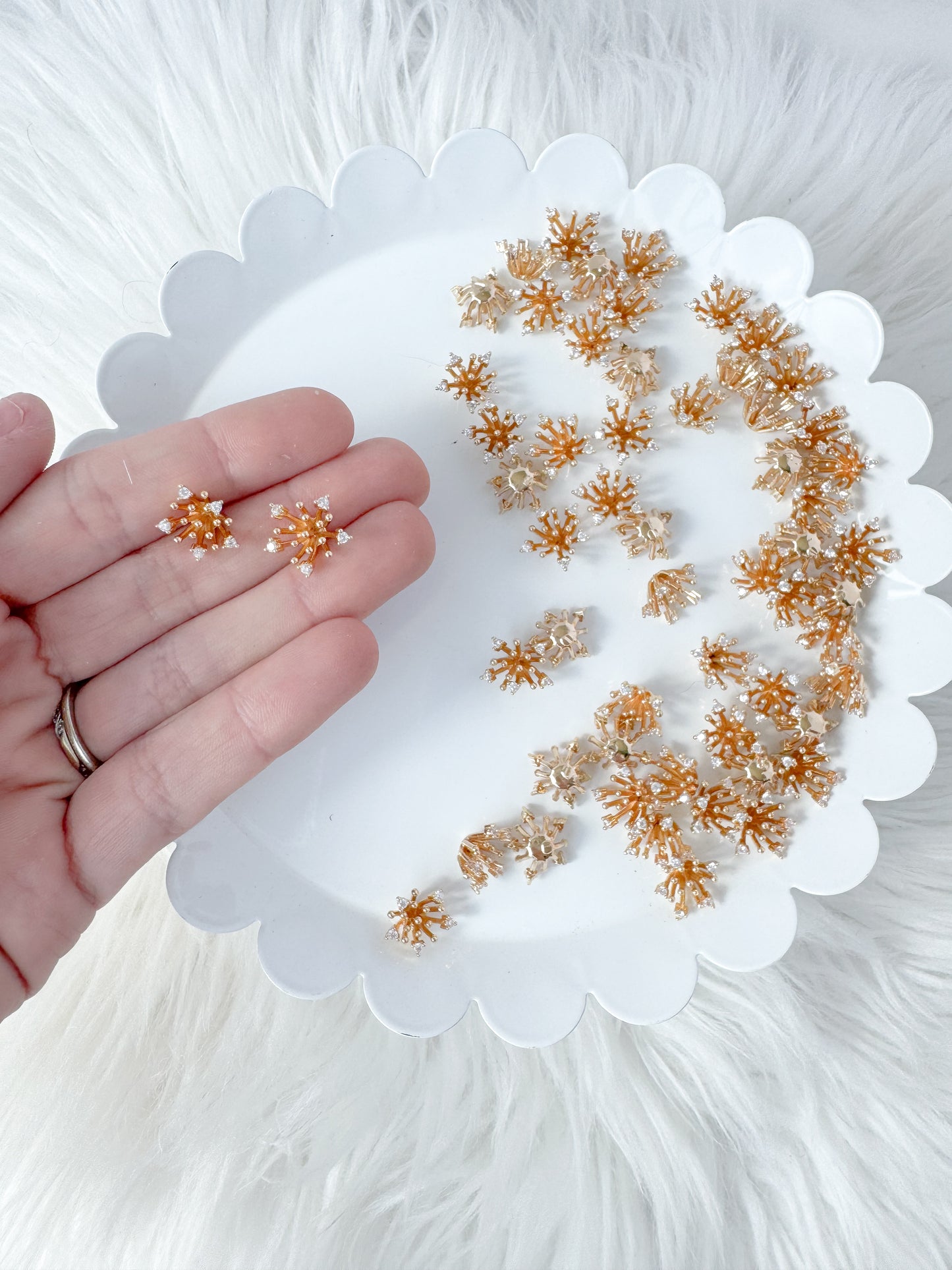 Diamond Tip Stamen - 10 Pieces - April 2025