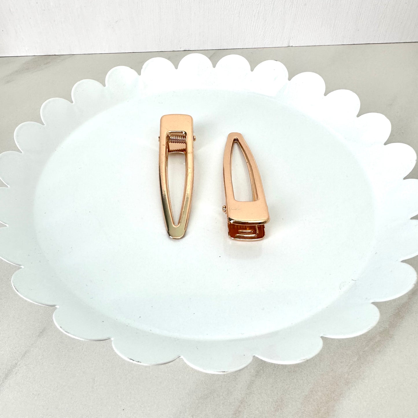 Round Dagger Small Barrette (6 PIECES) - September 2023