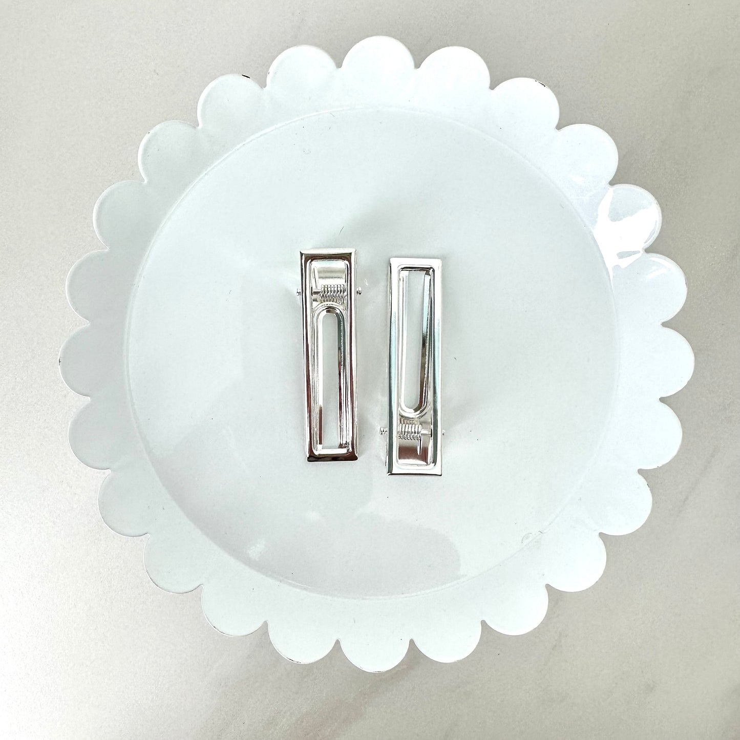 Rectangle Barrette (6 PIECES) - September 2023