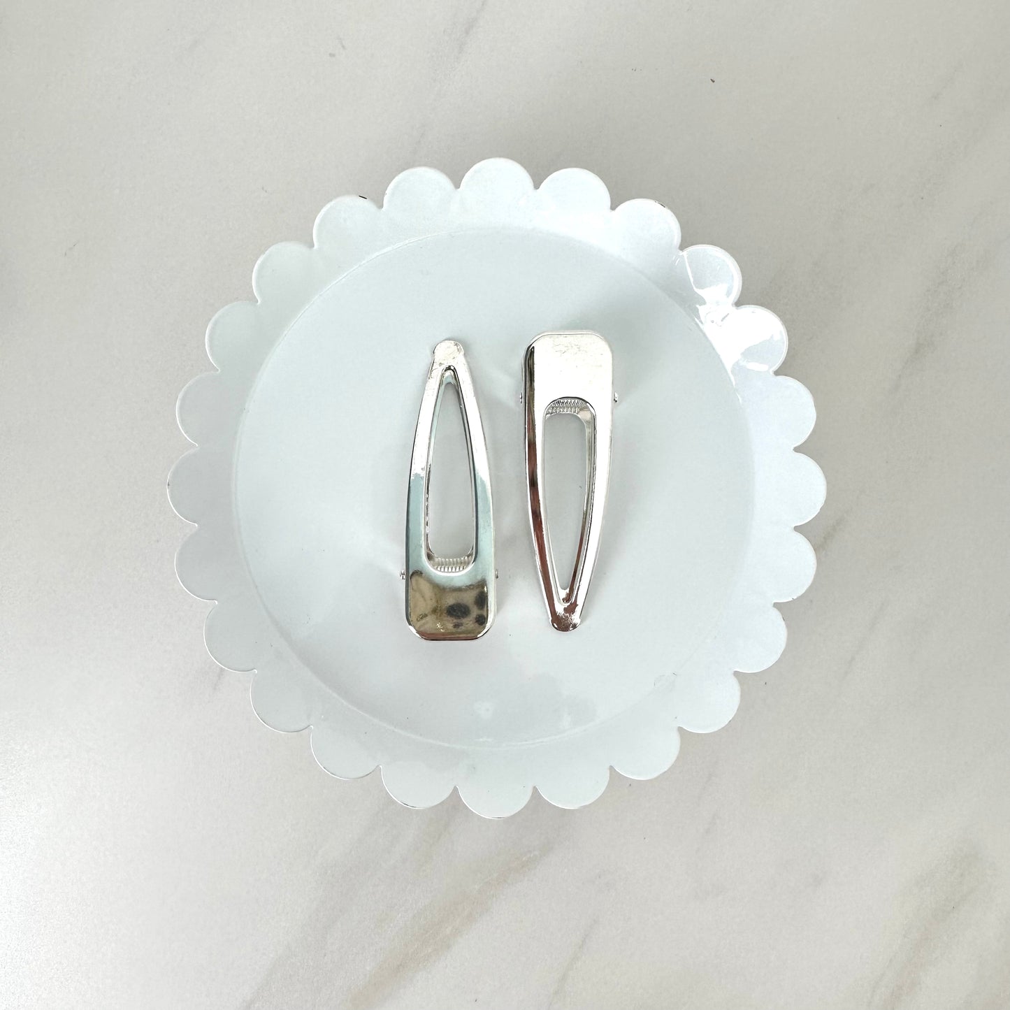 Round Dagger Large Barrette (6 PIECES) - September 2023