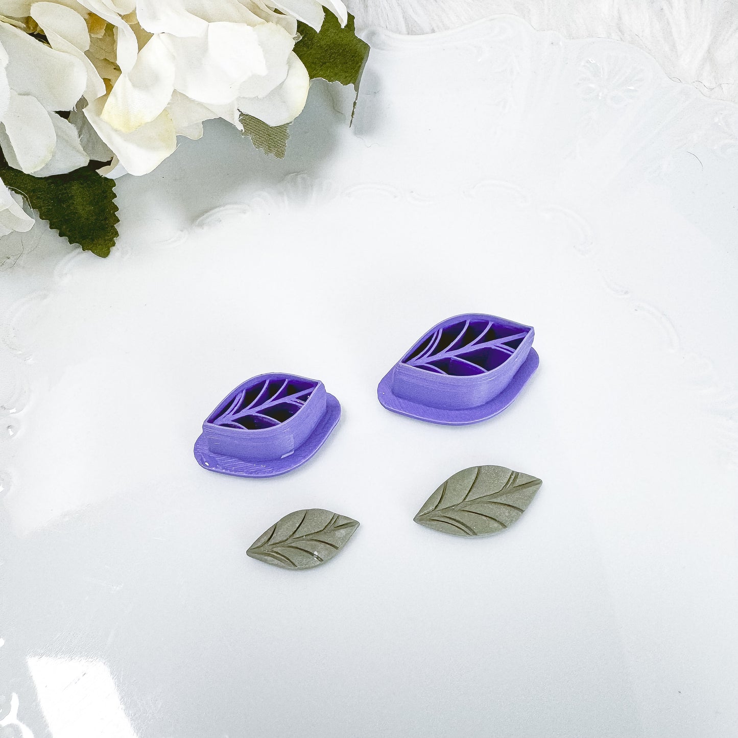 Pointed Imprint Leaf Cutter - January 2024 Launch