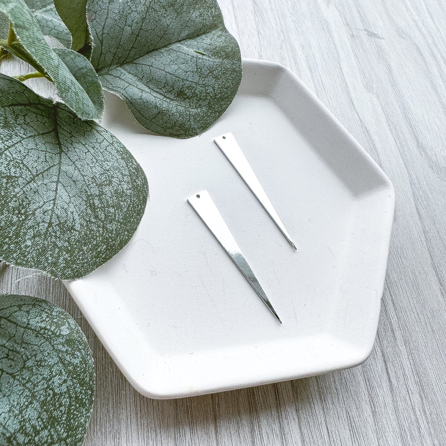 Long Dagger Charm (10 PIECES) - February Launch