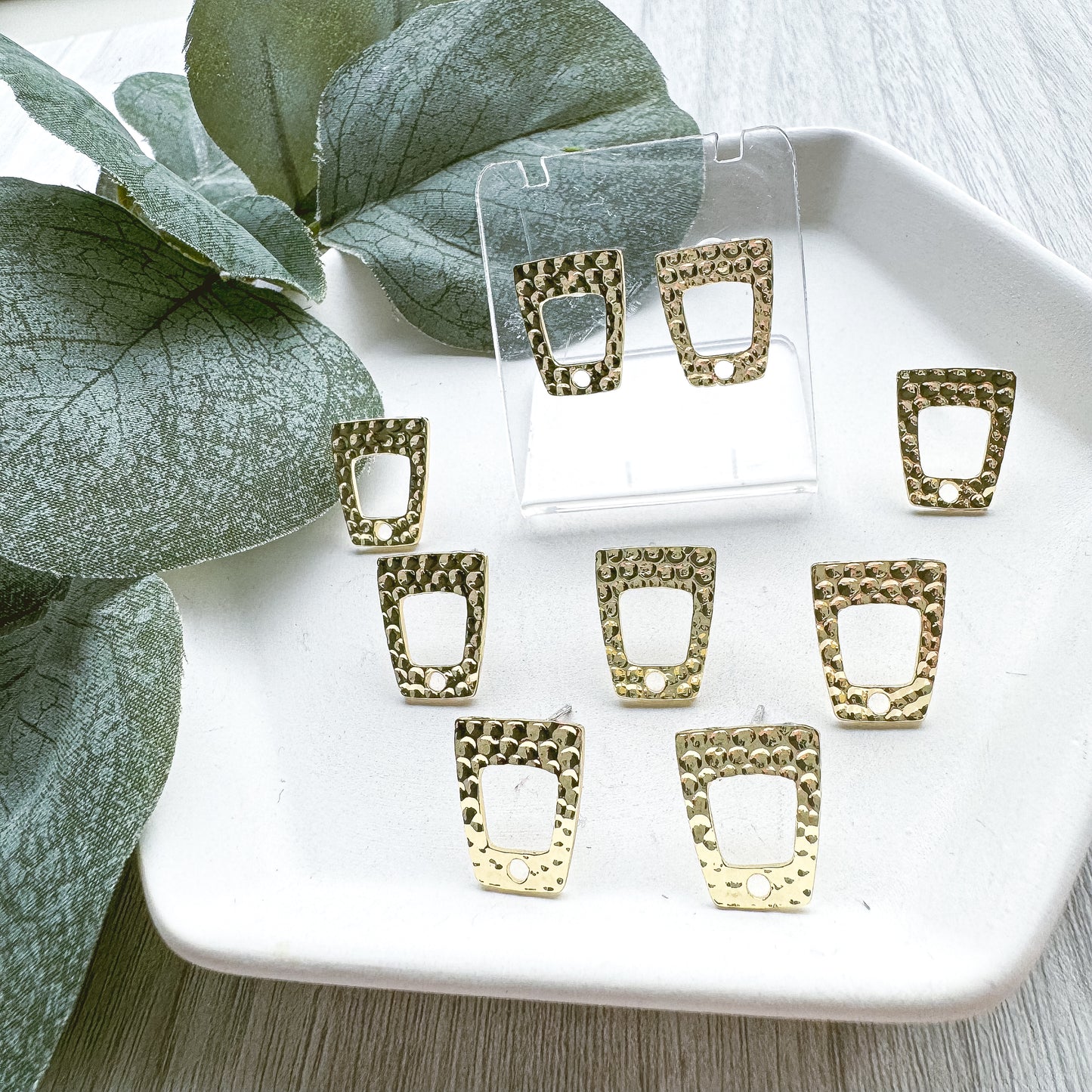 Hammered Trapezoid Stud Finding- 10 PIECES