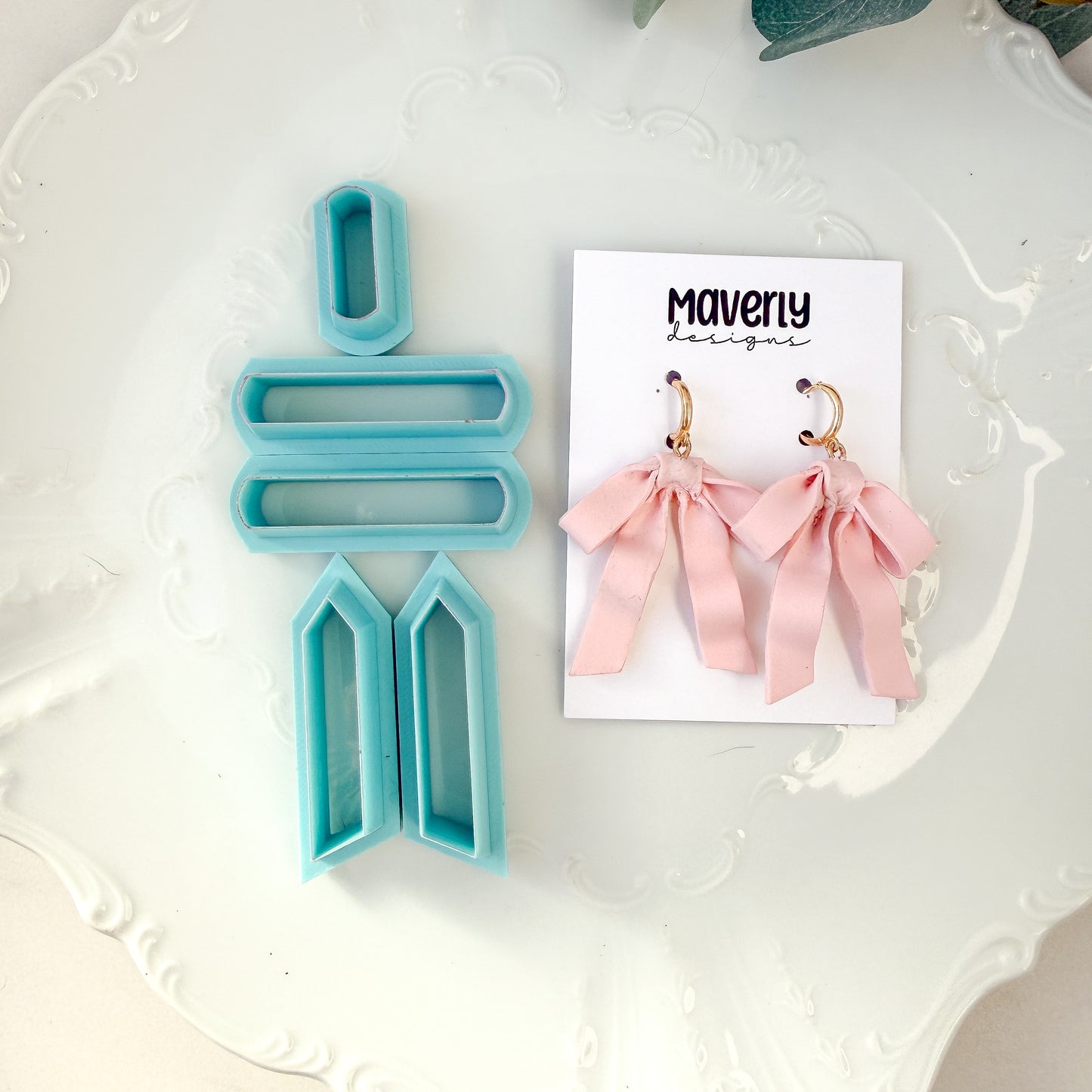 Ribbon Bow Builder Clay Cutter - January 2026 Launch