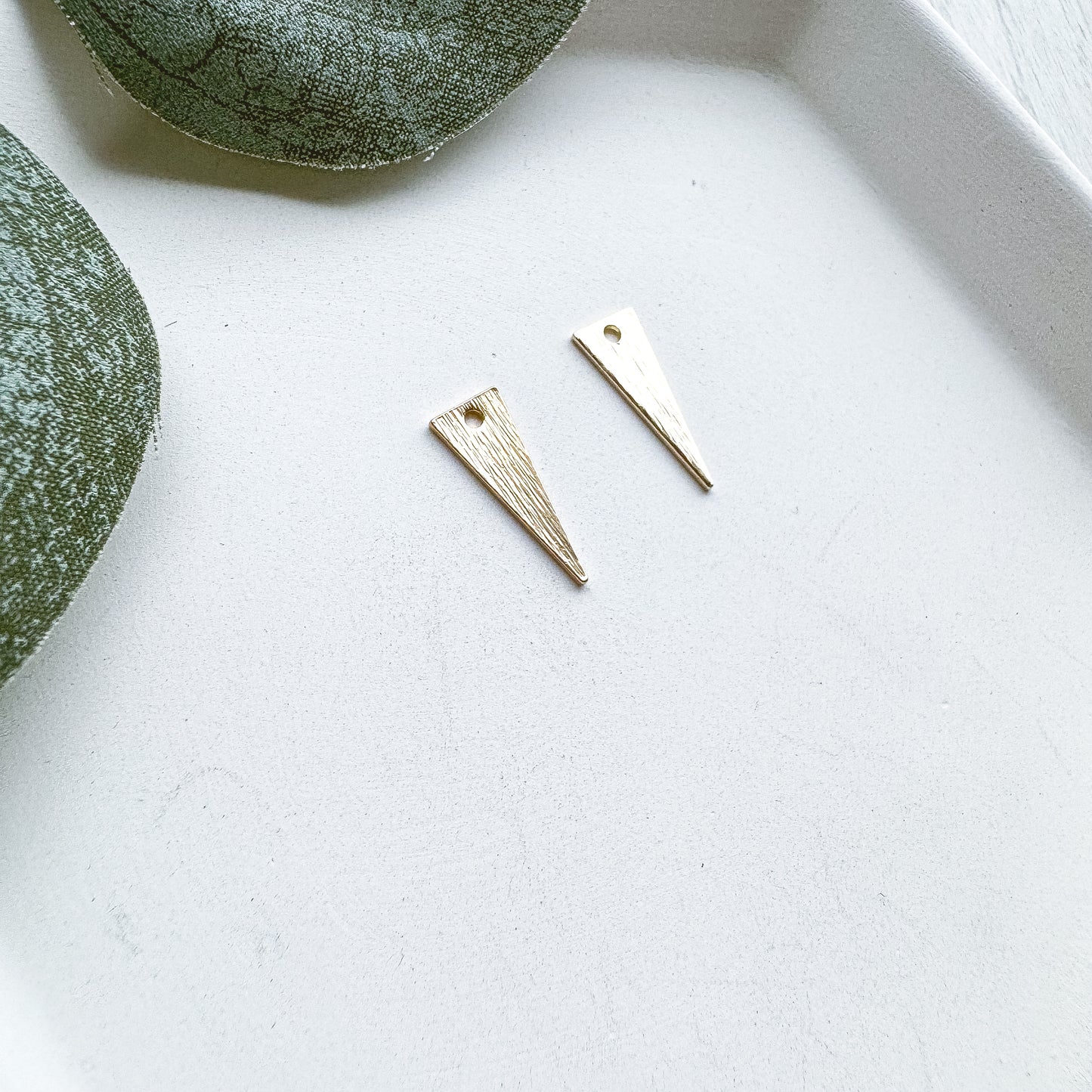 Short Dagger Charm (10 PIECES) - February Launch