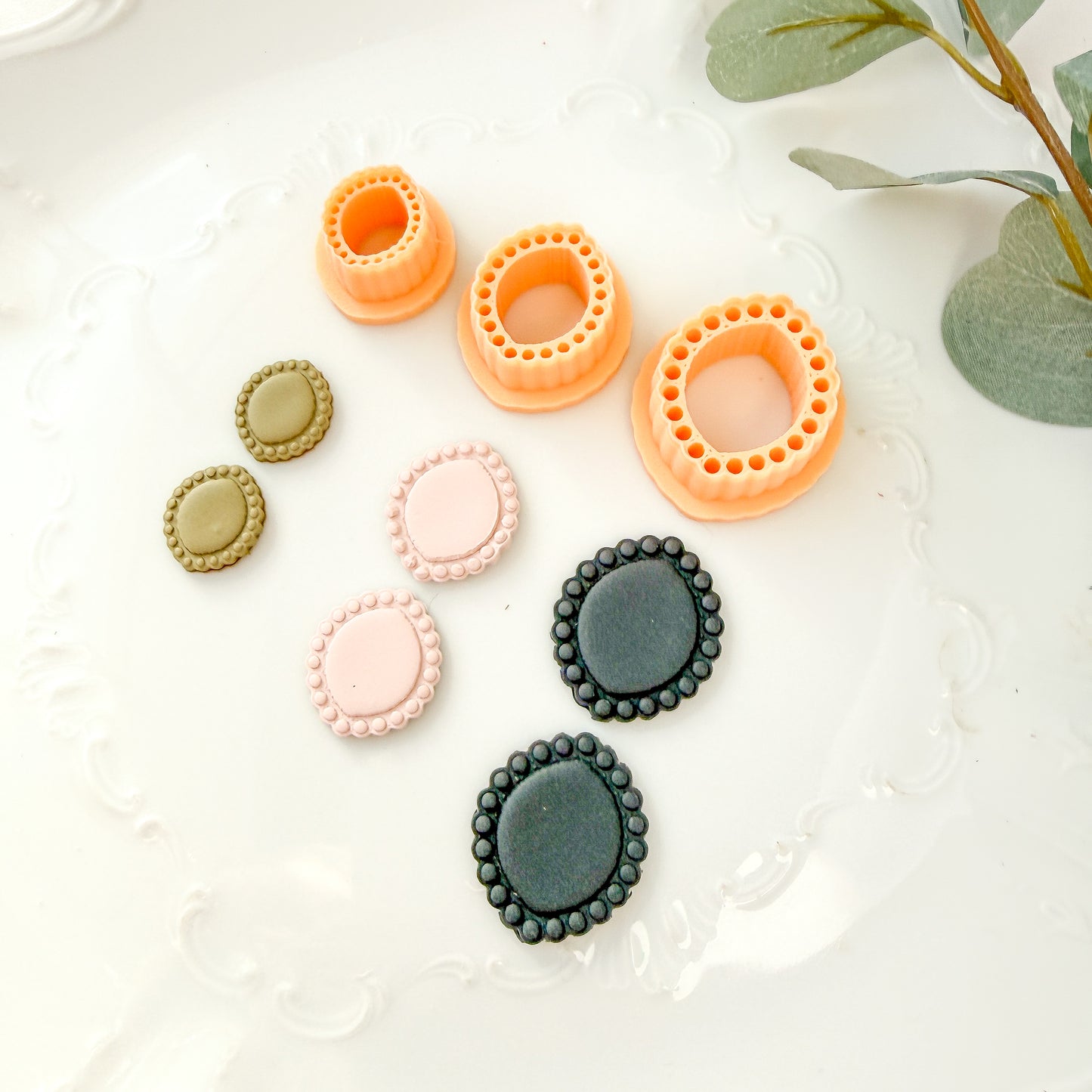 Bubble Frame Almond Clay Cutter - January 2026 Launch