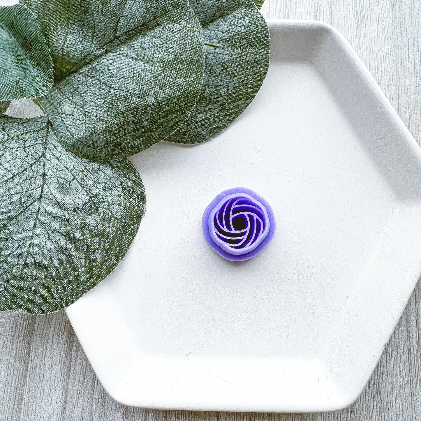 Rounded Woven Stud Clay Cutter - December 2023