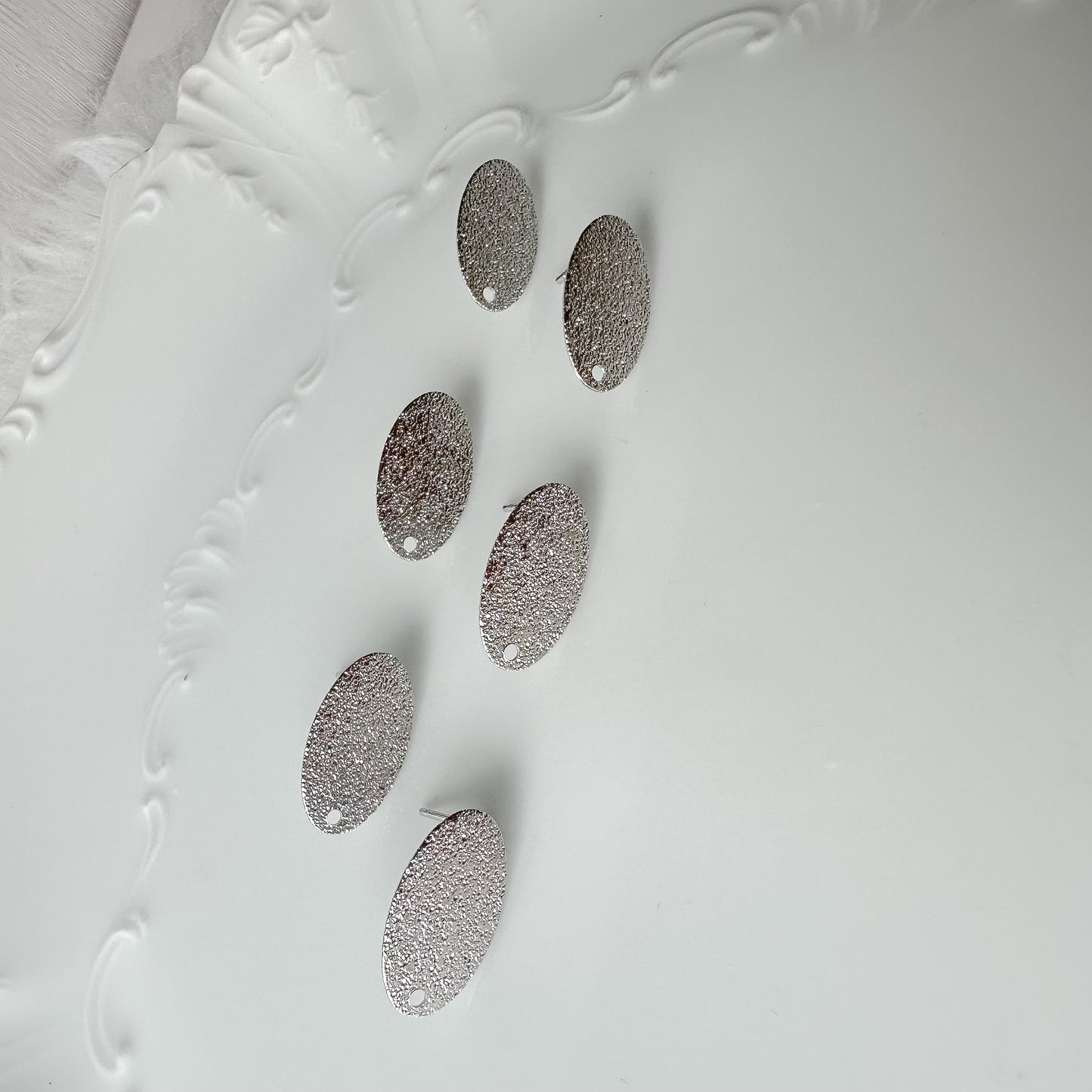 Hammered Slim Oval Stud Finding - 10 PIECES - December 2023
