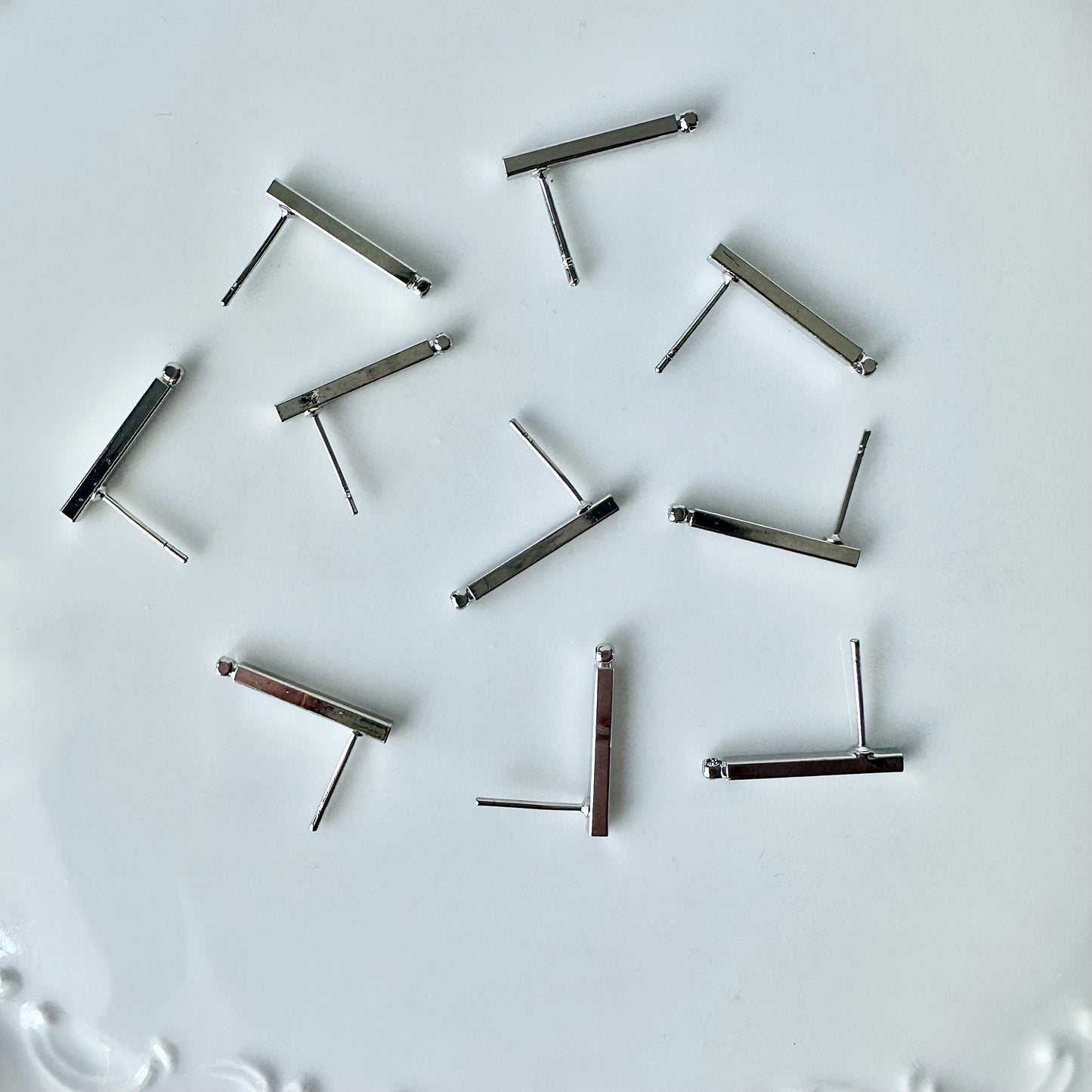 20mm Bar Stud Finding (10 pieces) - December 2023
