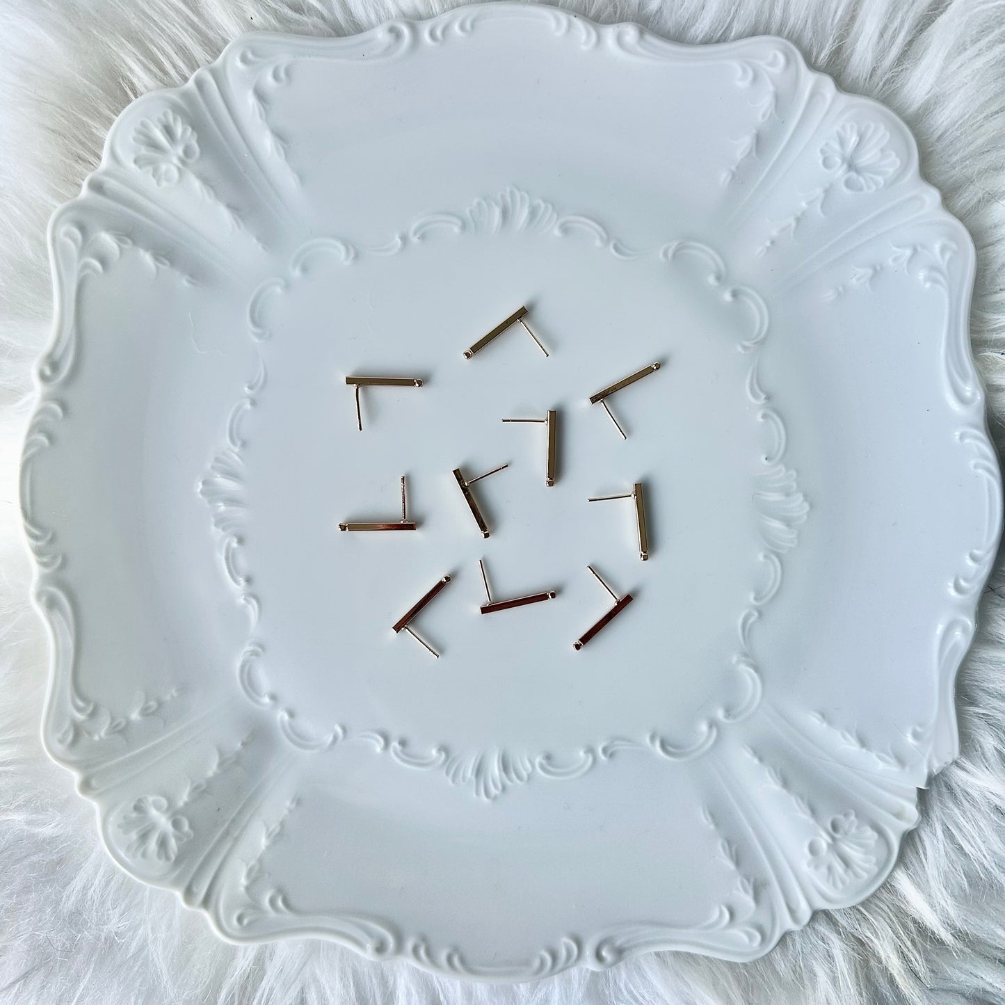 20mm Bar Stud Finding (10 pieces) - December 2023