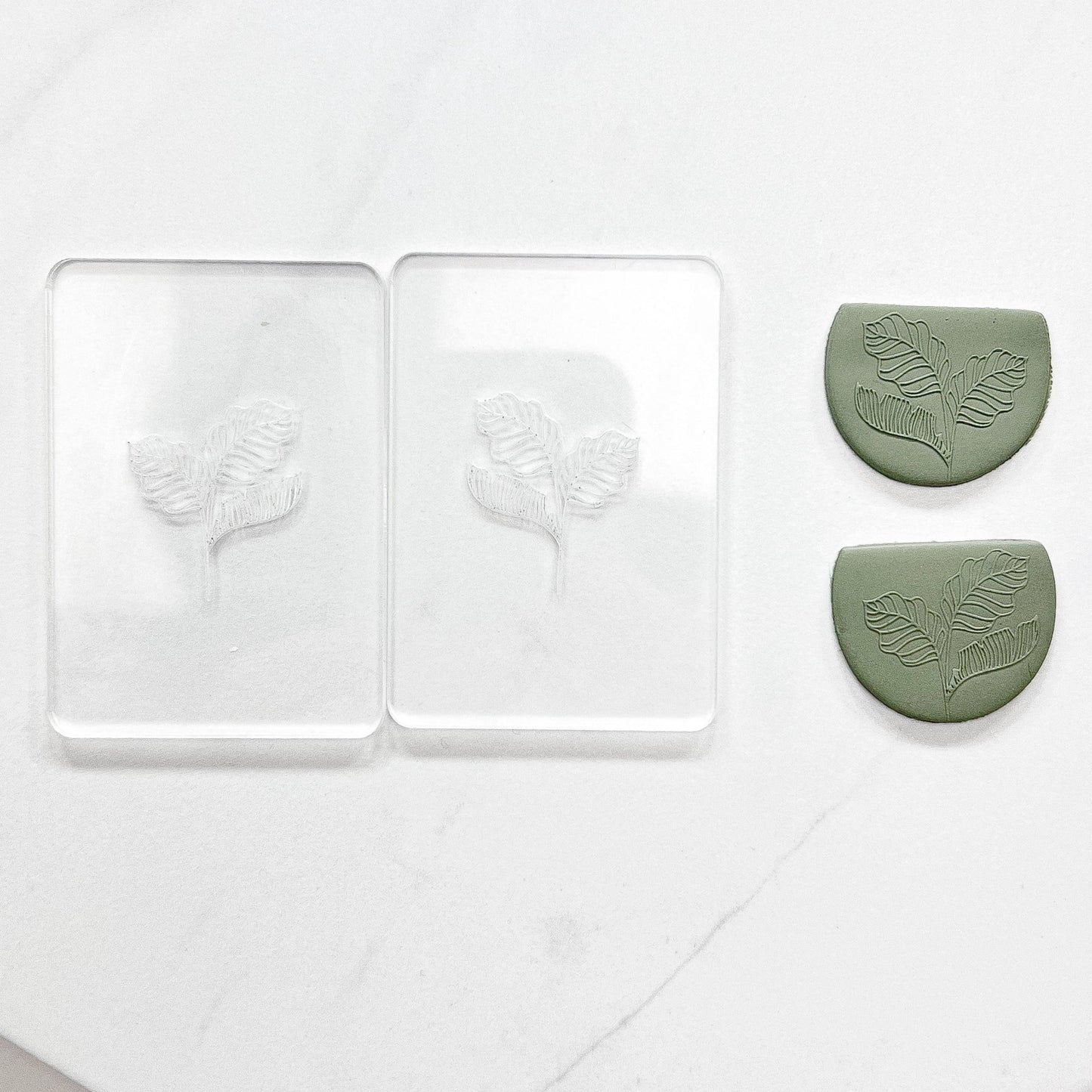 Leafy Plant Acrylic Tile