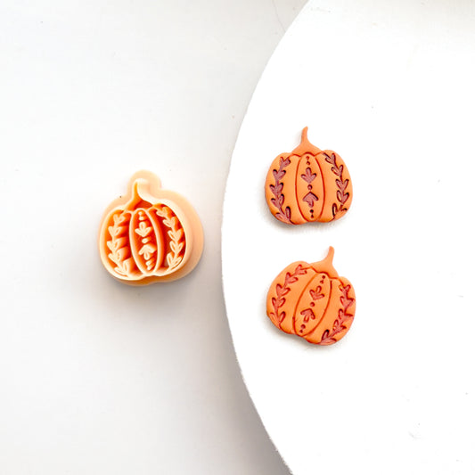 Leaf Vine Pumpkin Clay Cutter - July 2025 Launch