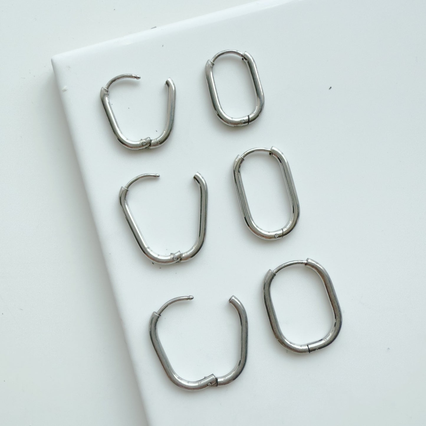 Oval Click Hoop - 10 PIECES - July 2025 Launch