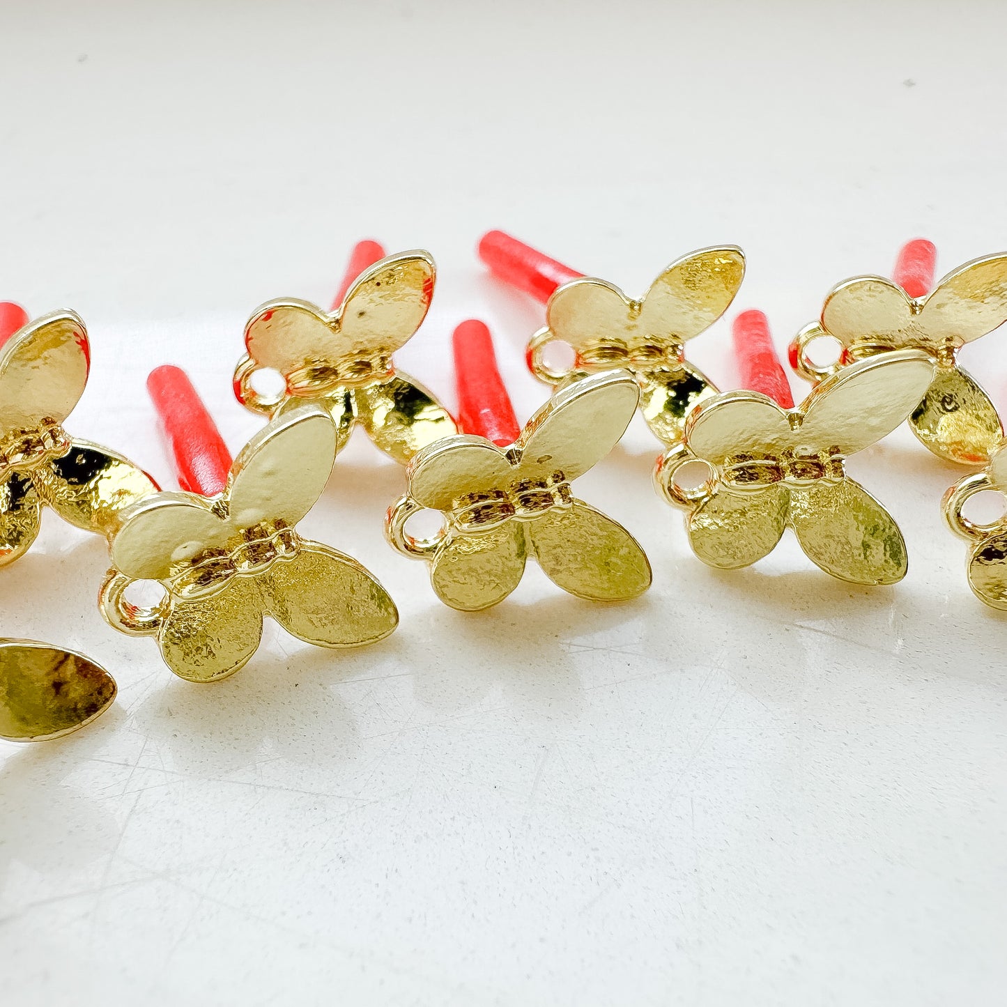 Butterfly Stud Finding - 10 PIECES