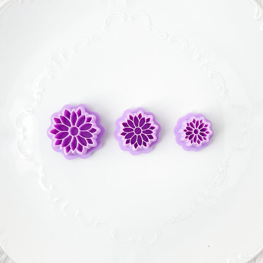 Xmas Flower Imprint Clay Cutter - September 2023