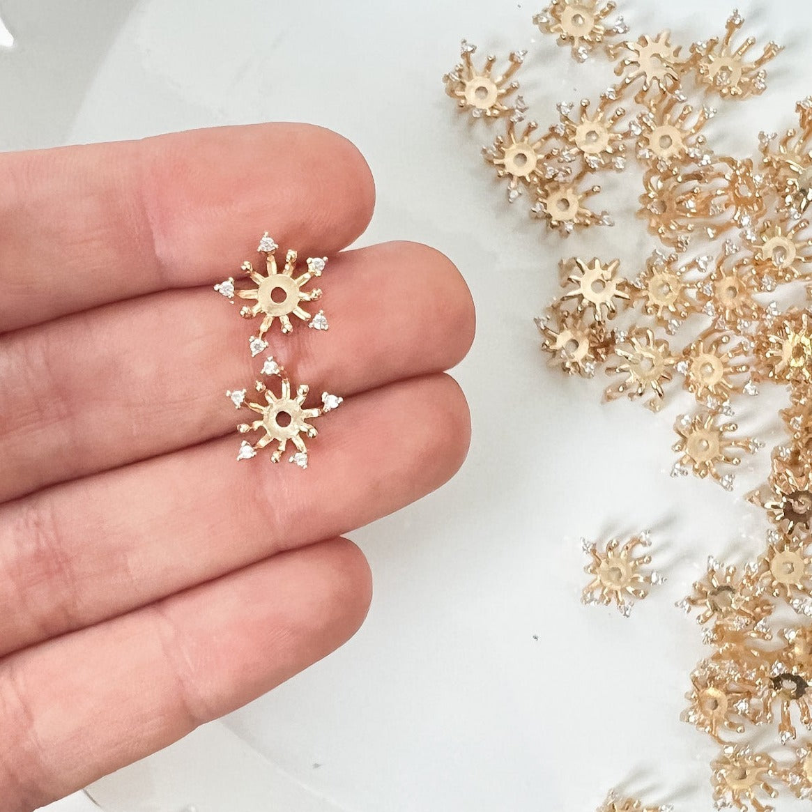 CZ Tip Flower Center - 10 PIECES - June Launch