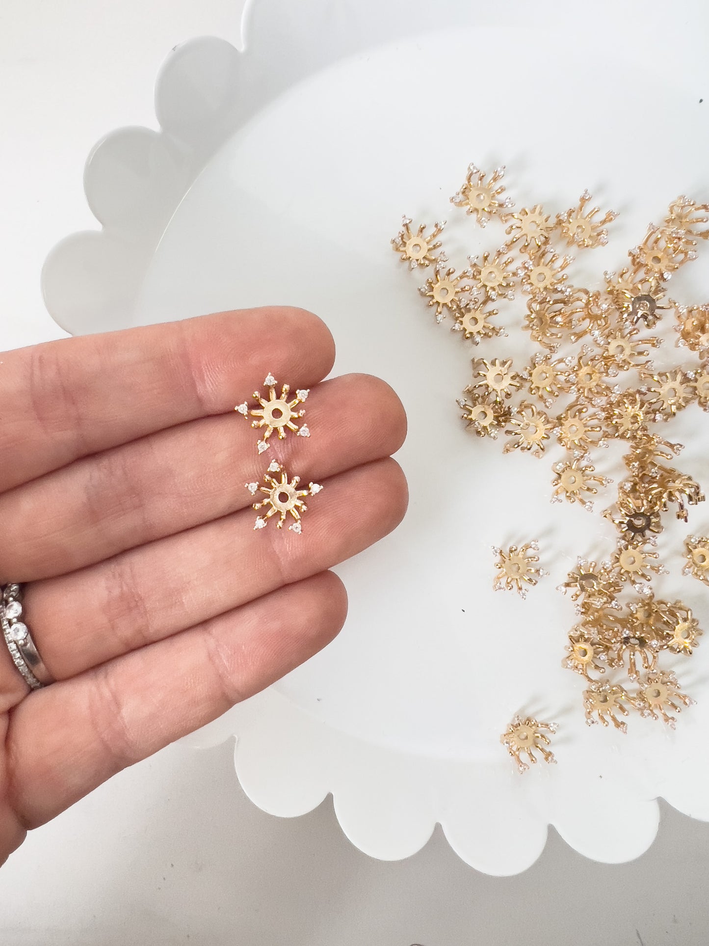 CZ Tip Flower Center - 10 PIECES - June Launch
