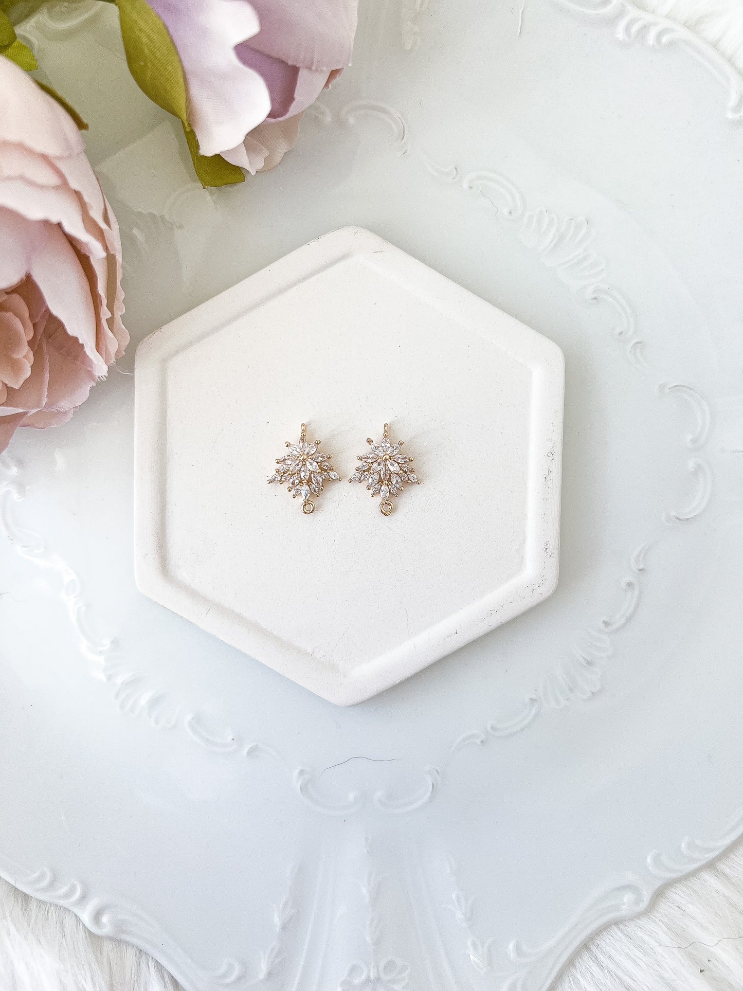 Floral Burst Connector (10 PIECES) - March Launch