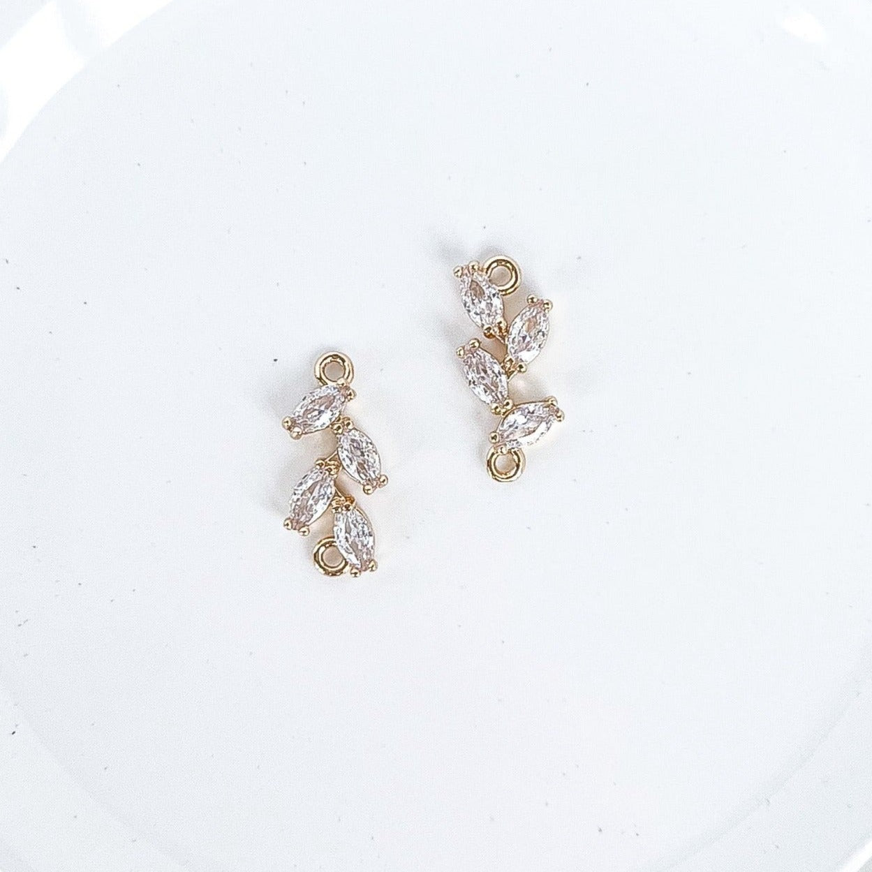 CZ Leaf Vine Connector - 10 PIECES - March Launch