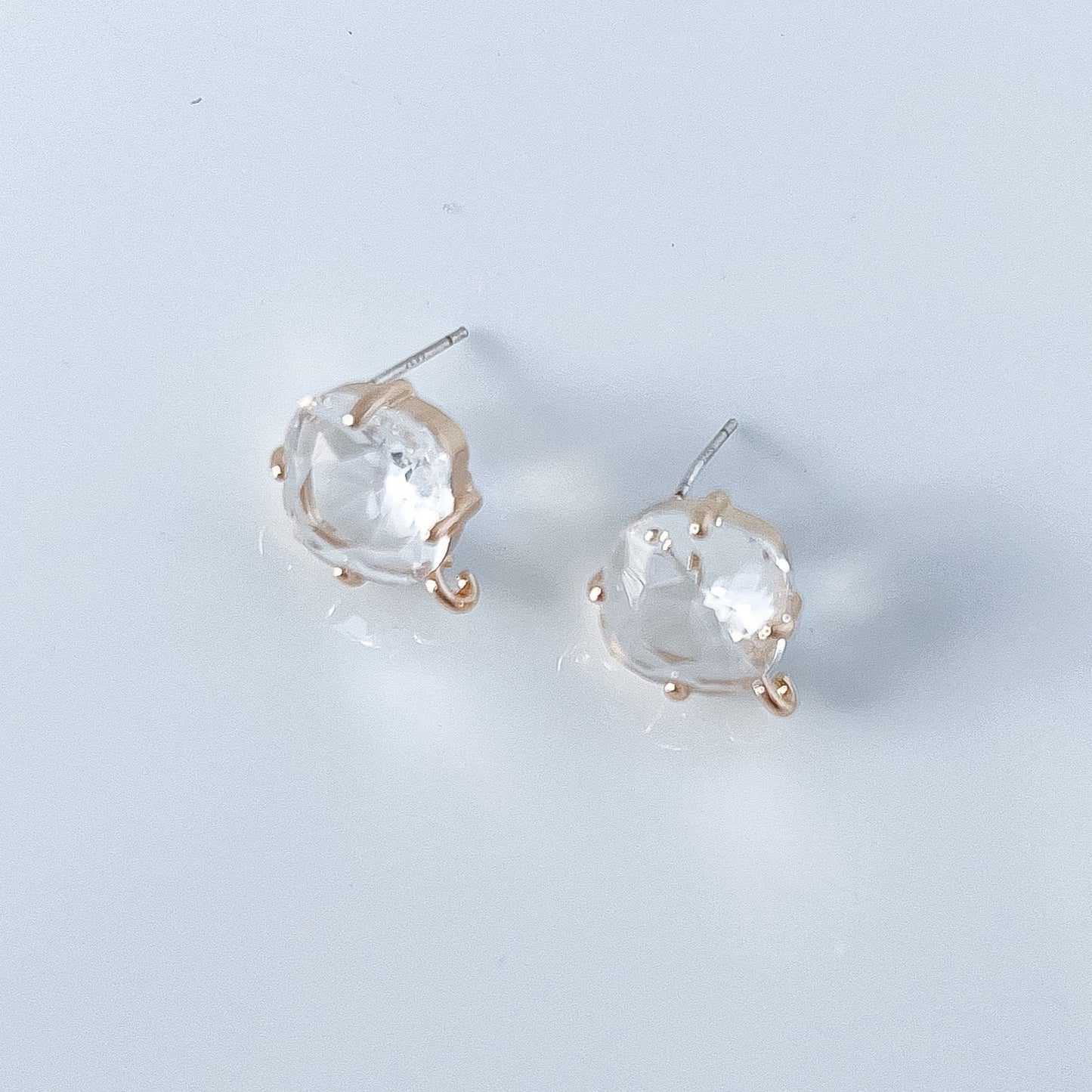 CZ Stud Finding Circle - 10 PIECES - March Launch