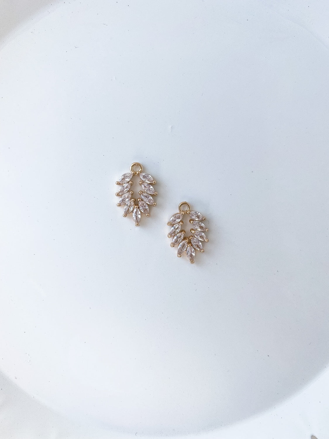 Vintage Embellished Gem Charm - 10 PIECES