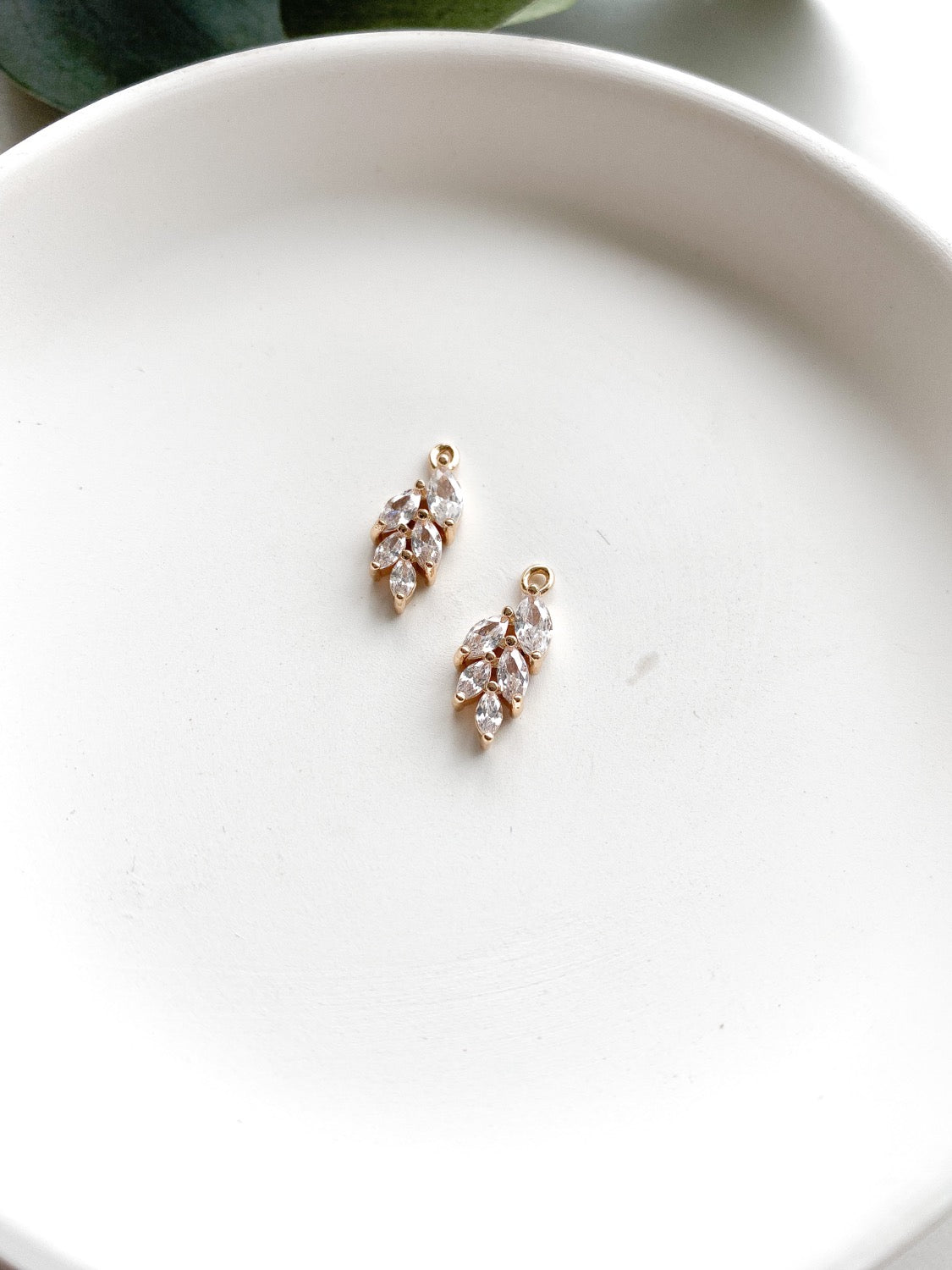 Gold Leaf Diamond Charm - 10 PIECES