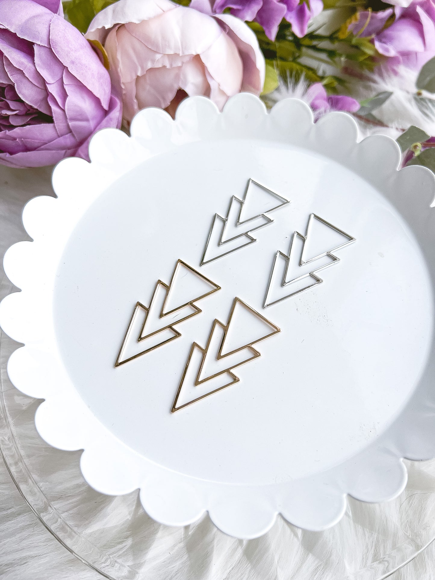 Dagger Triangle Bezel Charm - 10 PIECES