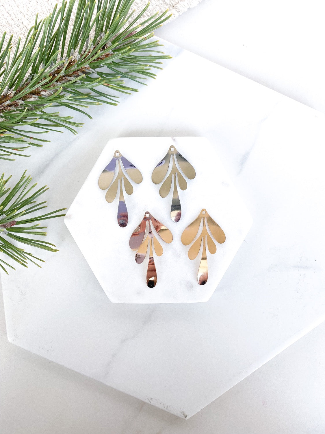 5 Petal Dangle Charm - 10 pieces