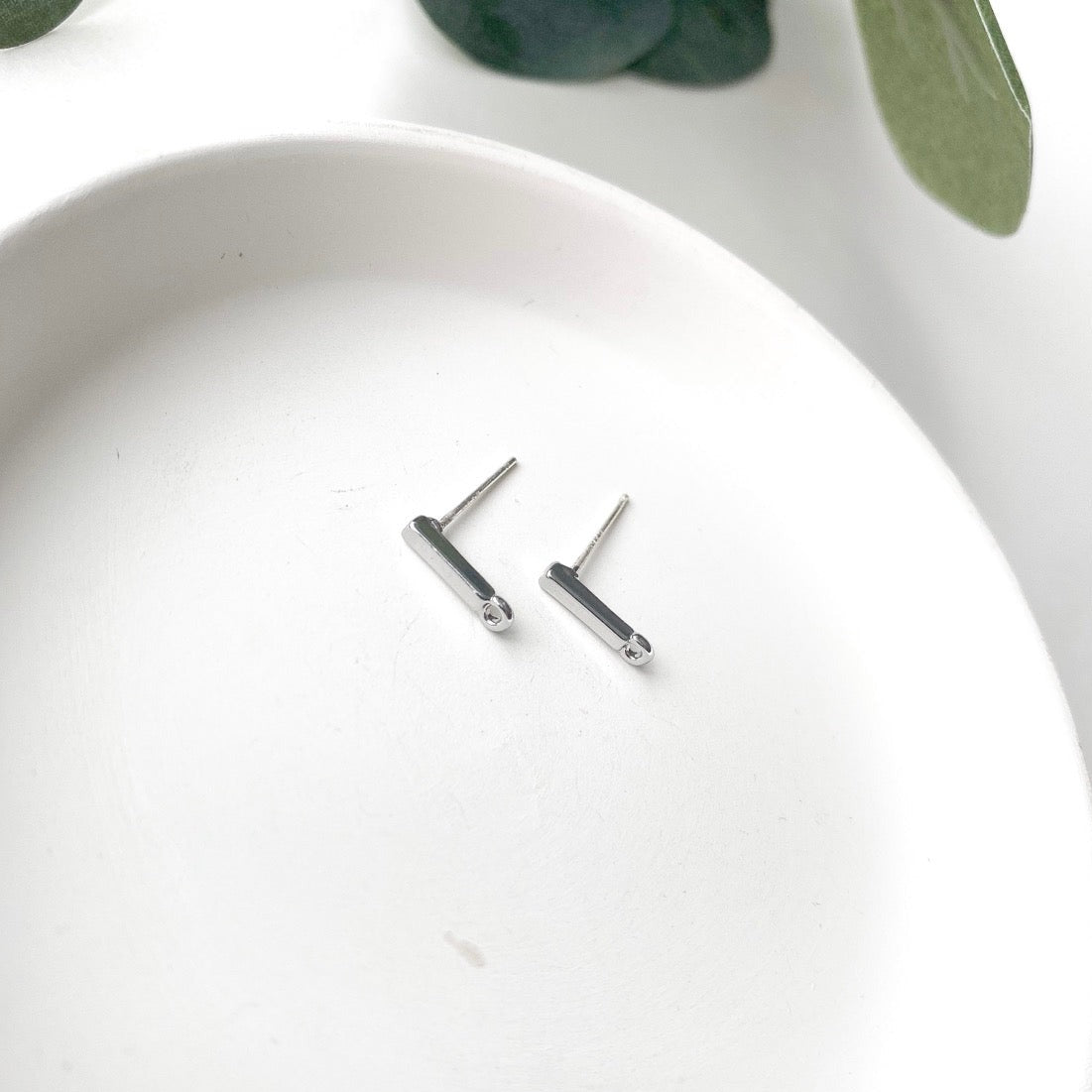 Solid Bar Stud - 10 PIECES