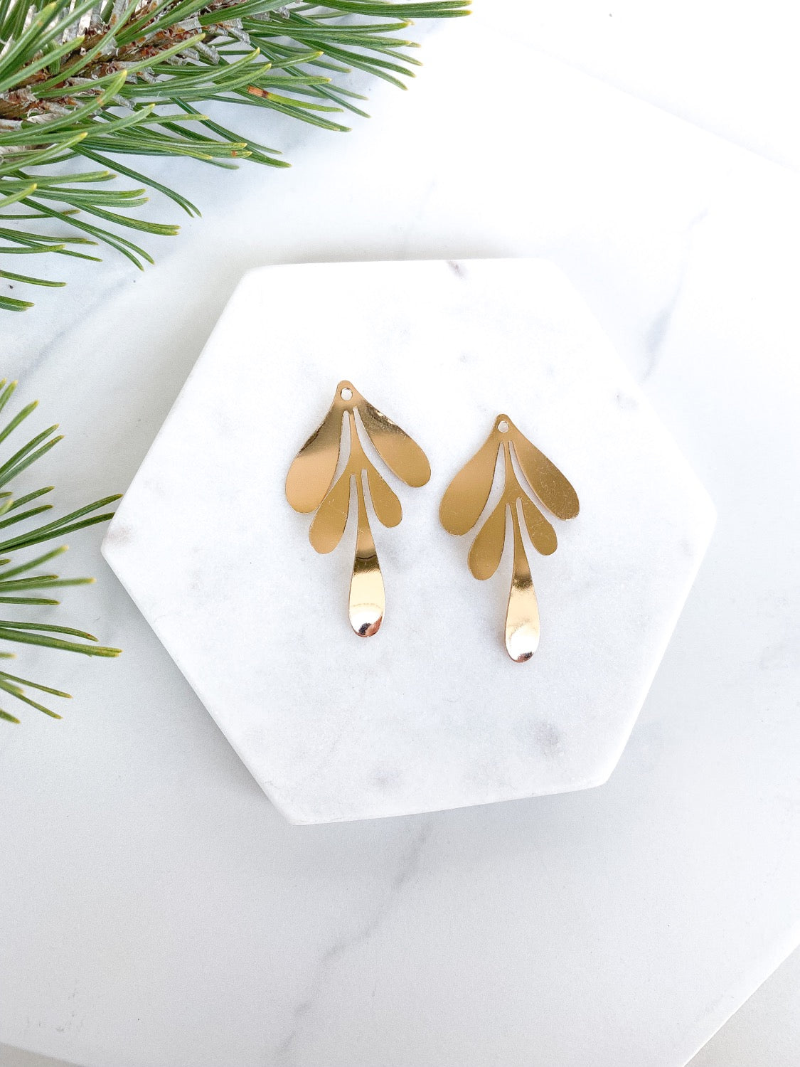 5 Petal Dangle Charm - 10 pieces
