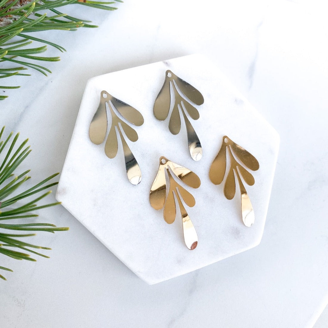 5 Petal Dangle Charm - 10 pieces