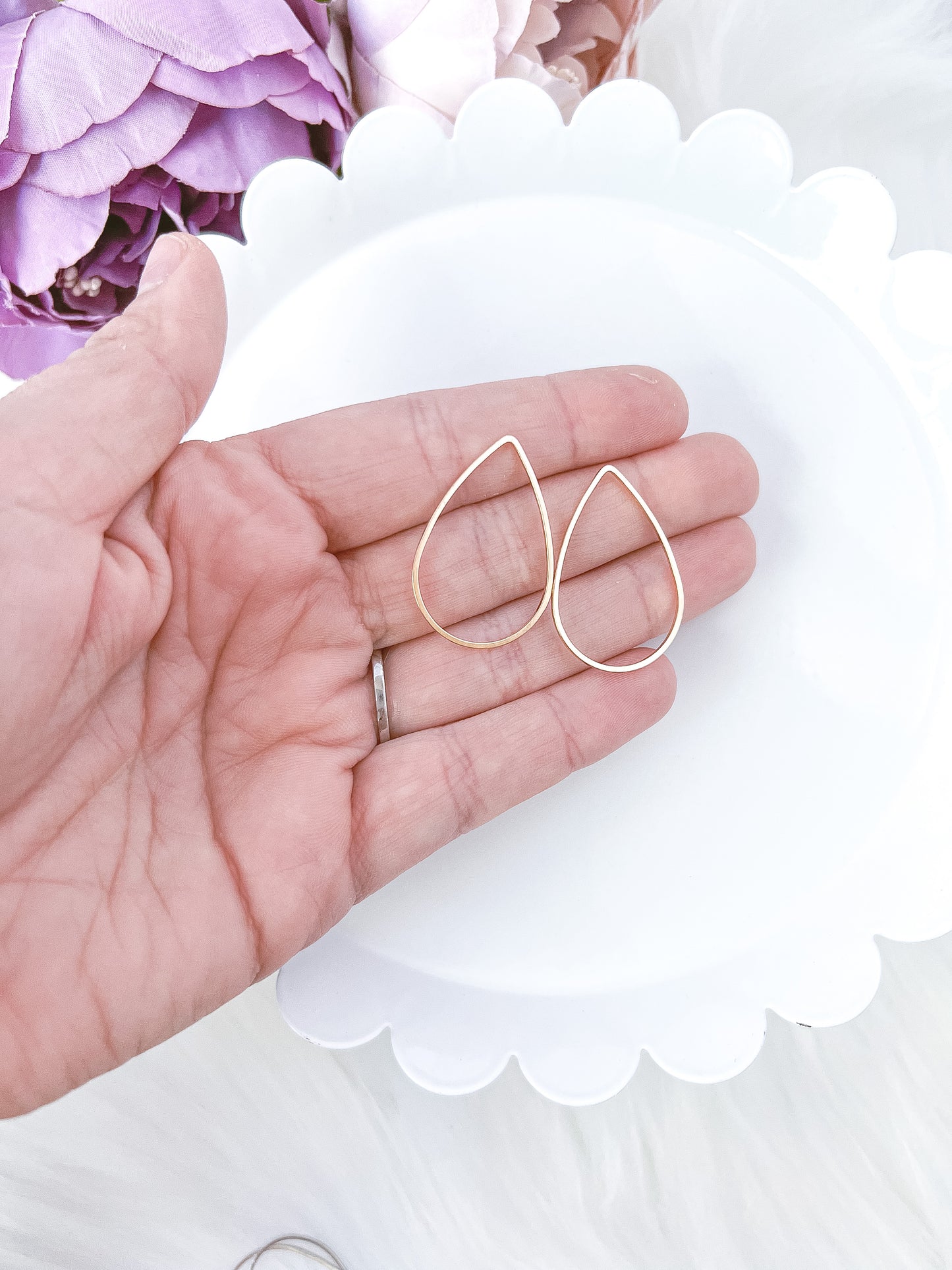 Thin Teardrop Bezel - 10 PIECES