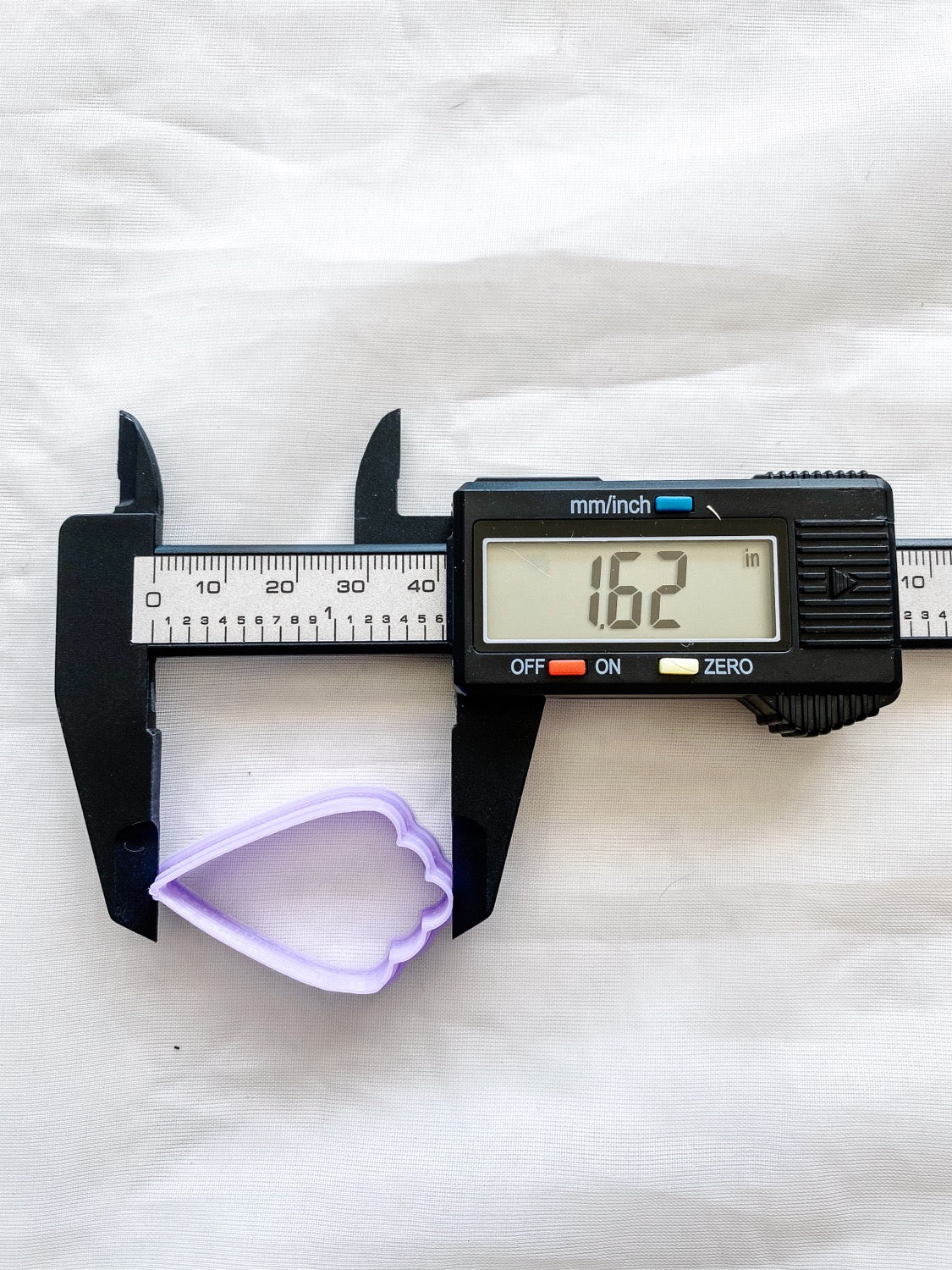 Moroccan Scalloped Teardrop Open Cutter