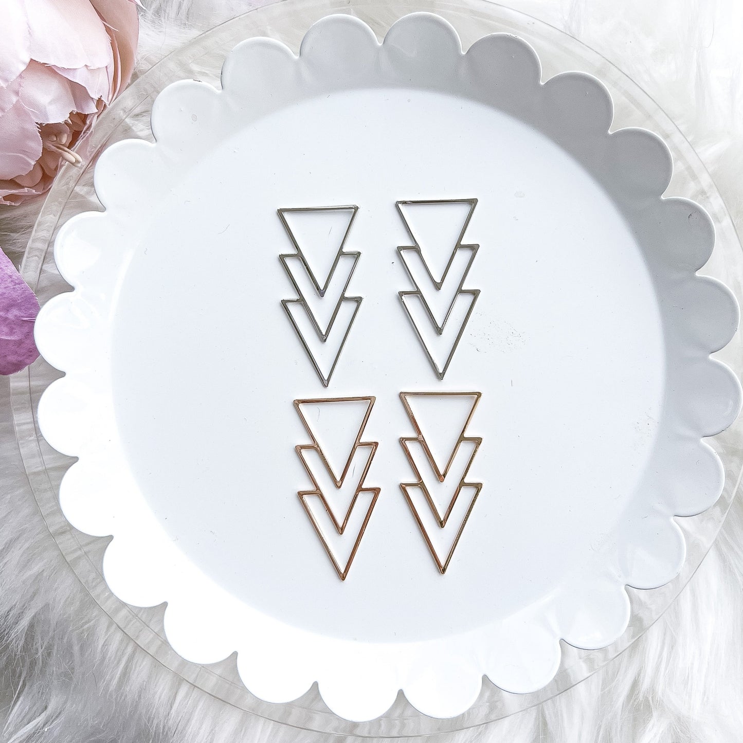 Dagger Triangle Bezel Charm - 10 PIECES