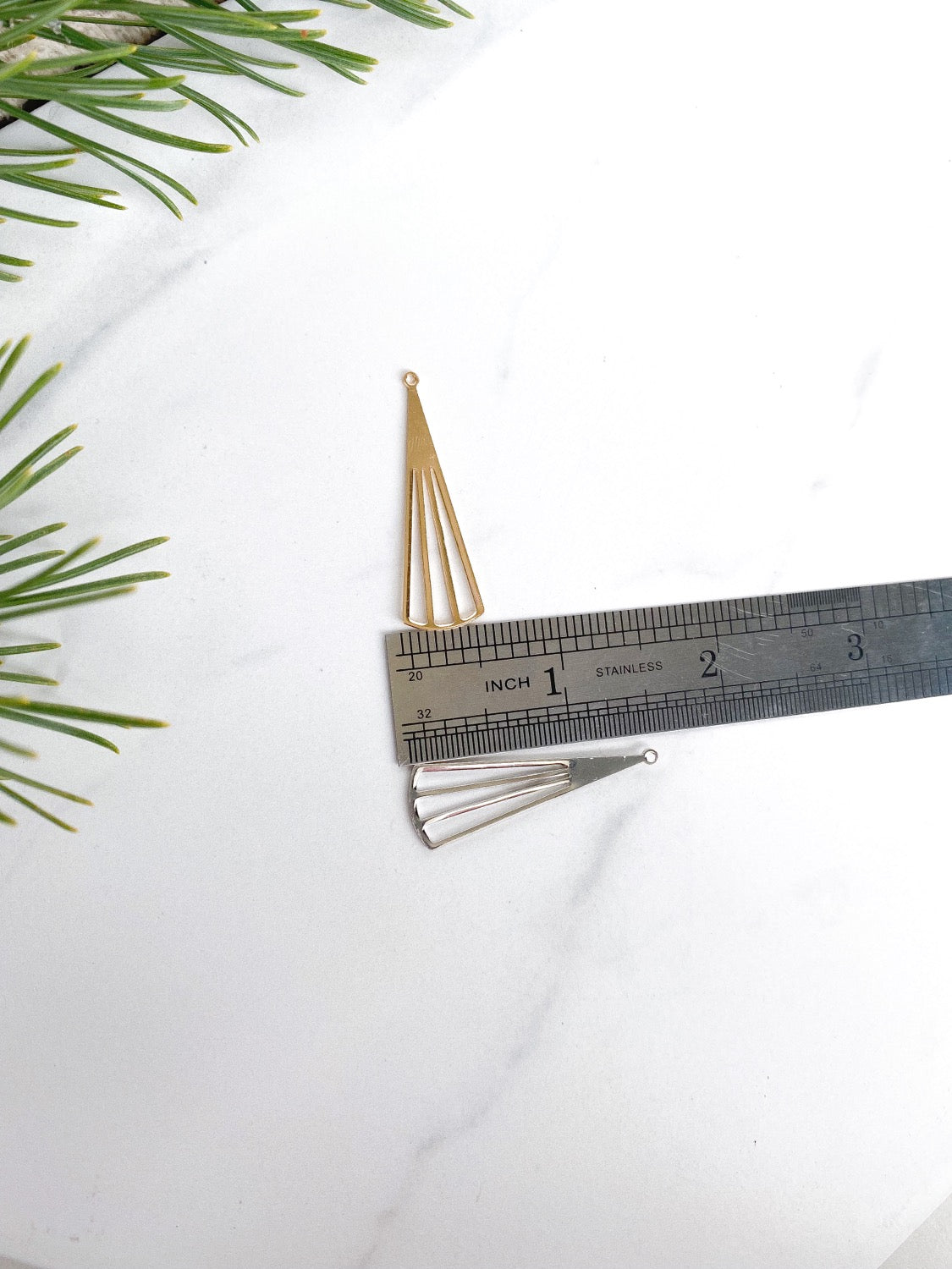 Long Fan Charm - 10 pieces