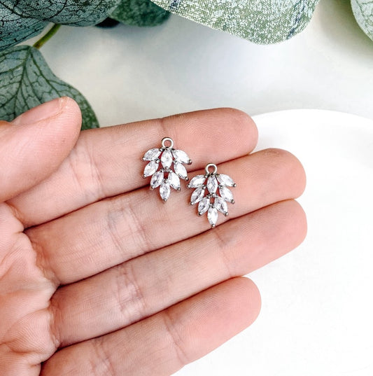 Vintage Diamond Charm - 10 PIECES