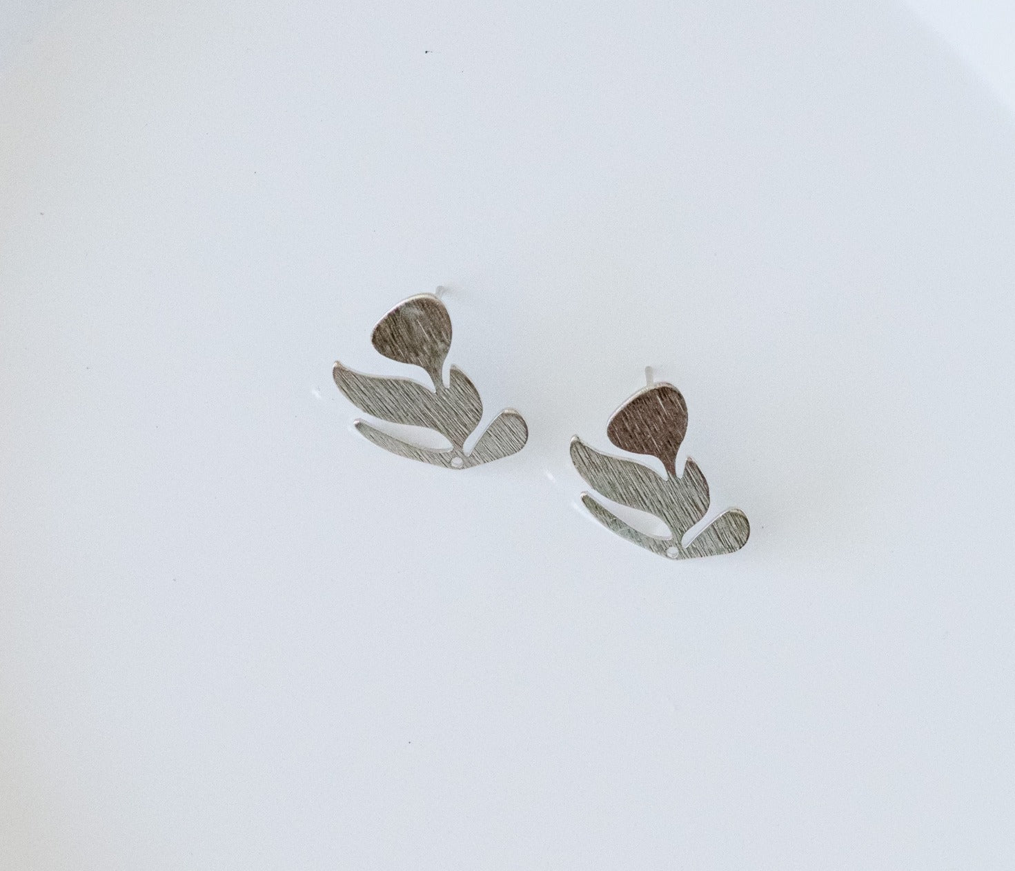 Boho Leaf Silver Stud Finding 1_edited.jpg