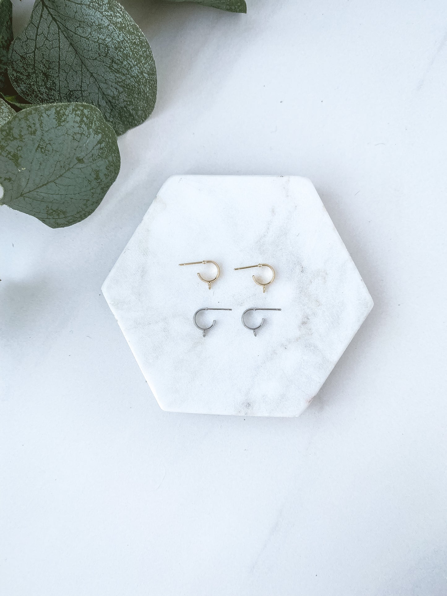 Hoop Stud Finding V2 - 10 PIECES