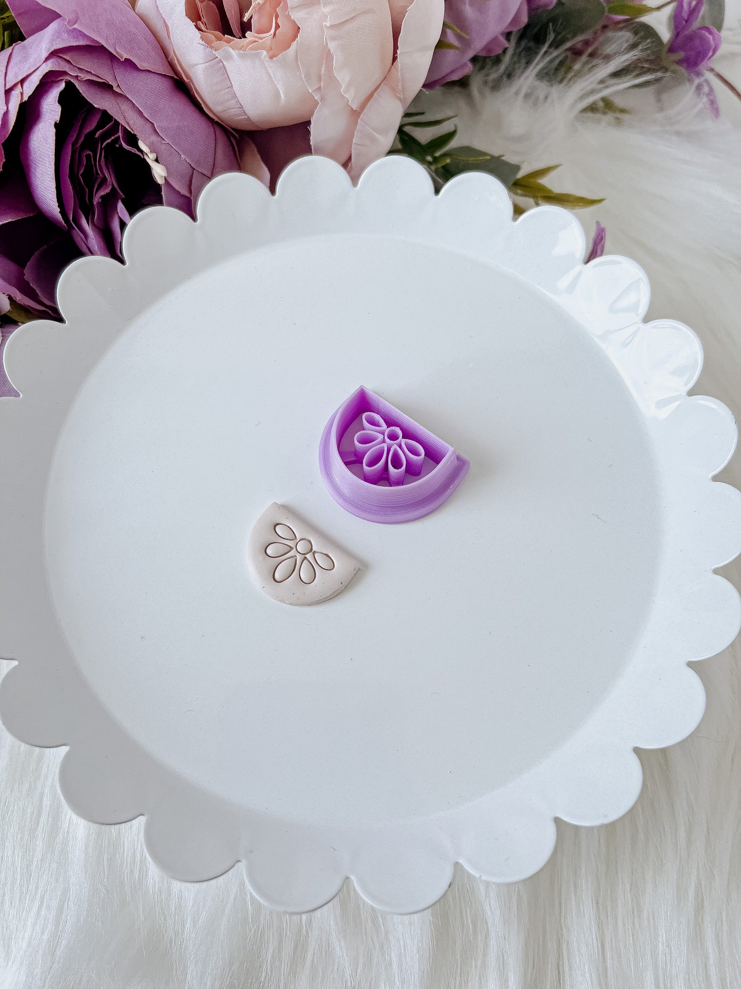 Kai Imprint Half Circle Cutter