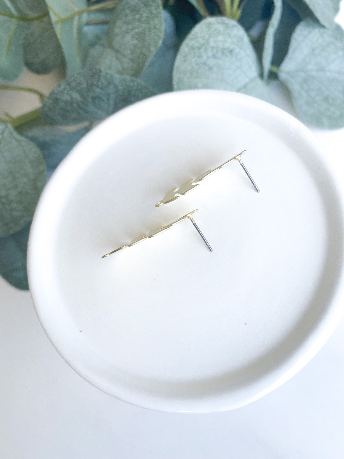 Leaf Stud Finding - 10 Pieces