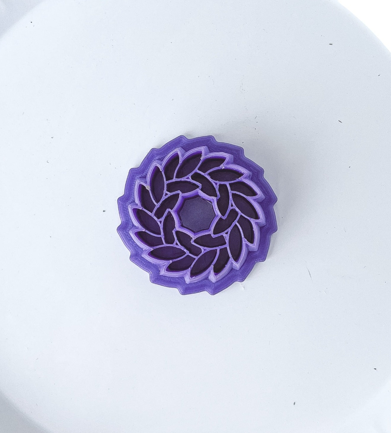 Classic Wreath Imprint Cutter