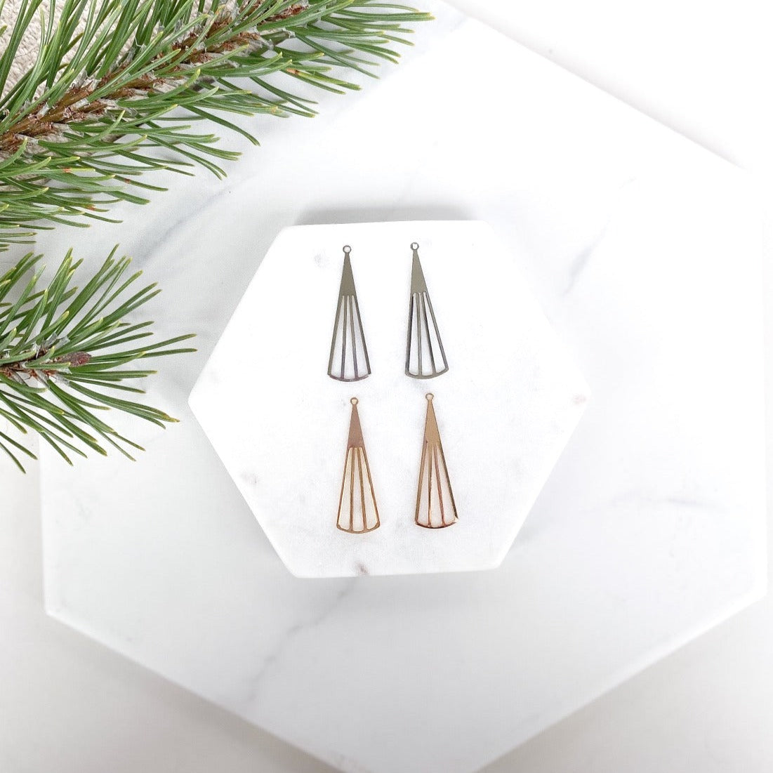 Long Fan Charm - 10 pieces