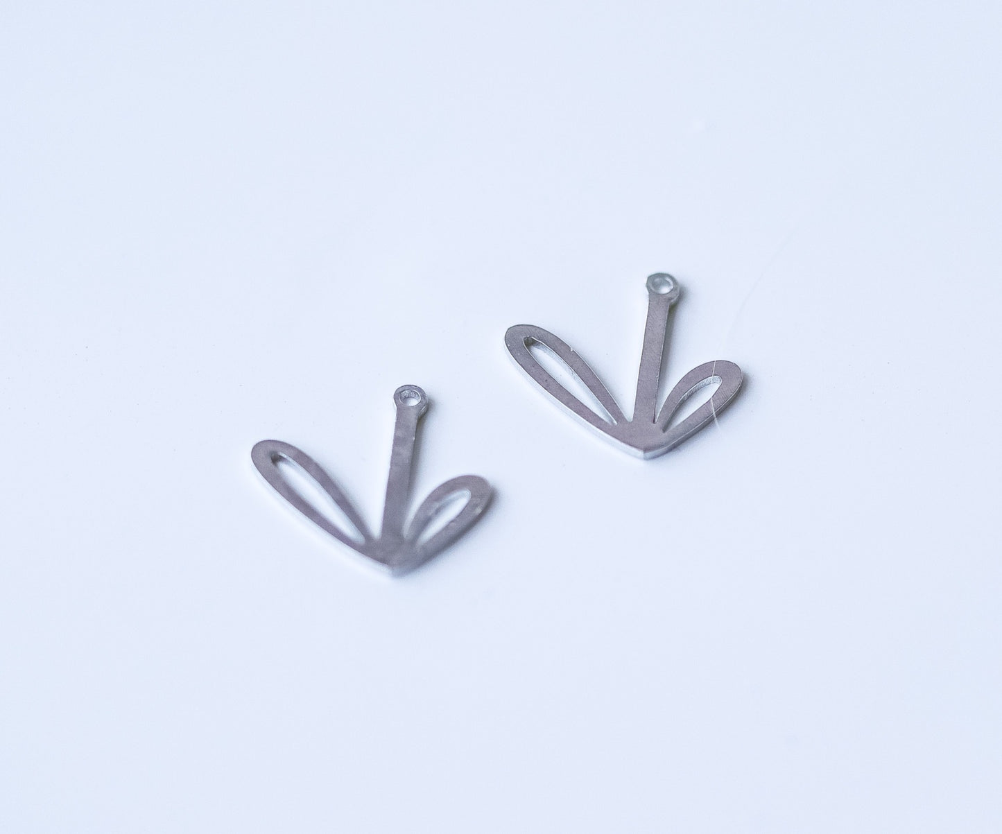 Plant Stem Leaf Charm - 10 PIECES