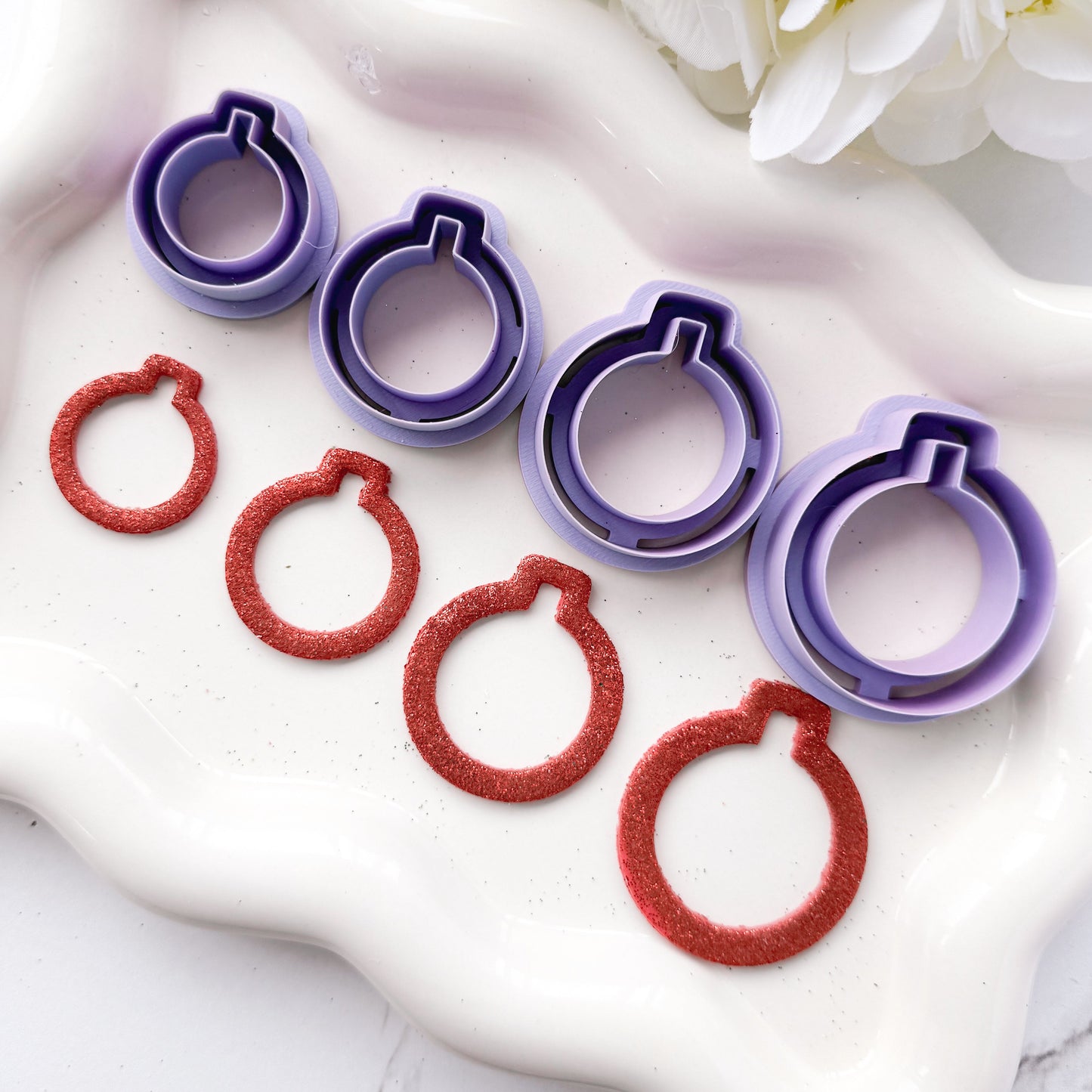 XL Xmas Bulb Outline/Cut Out - Clay Cutter - October 2025 Launch