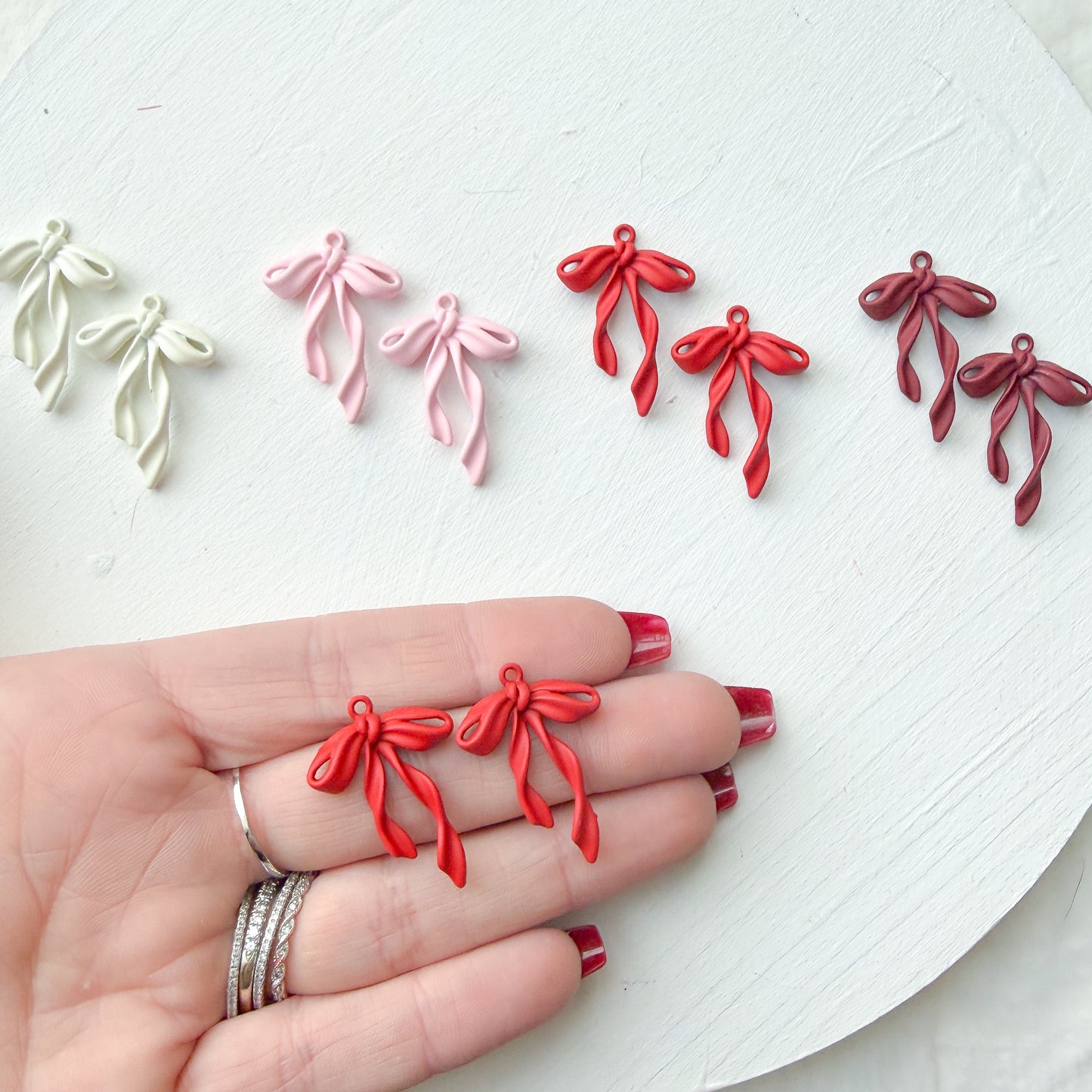 Curling Bow Charm - 10 PIECES - December 2025 Launch