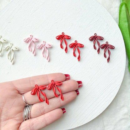 Curling Bow Charm - 10 PIECES - December 2025 Launch