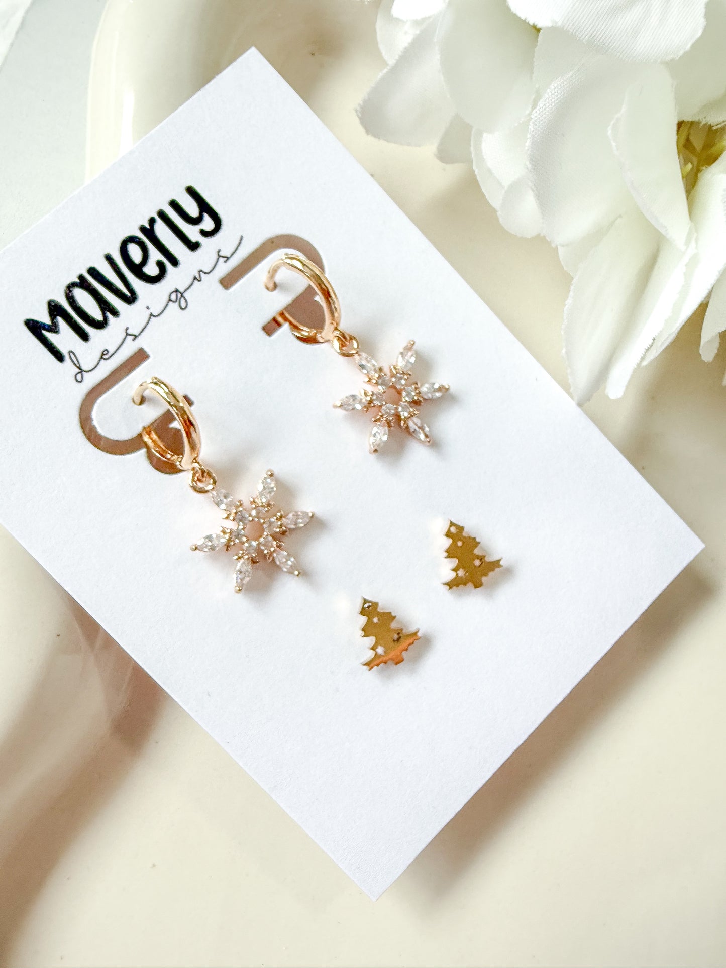Huggie Snowflake Dangle & Tree Stud - Christmas Set - November 2025