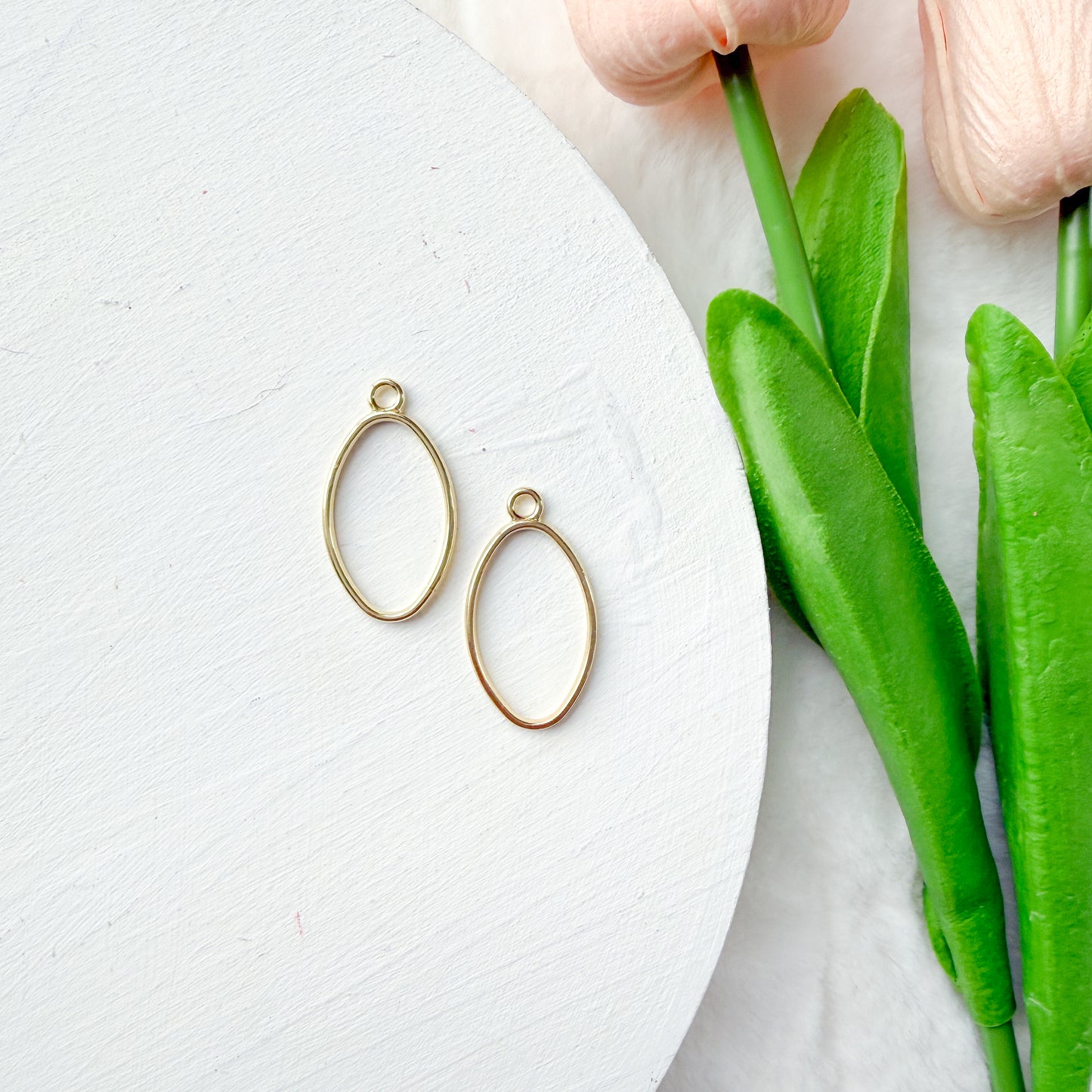 Alloy Almond Pendant Bezel - 10 PIECES - December 2025 Launch