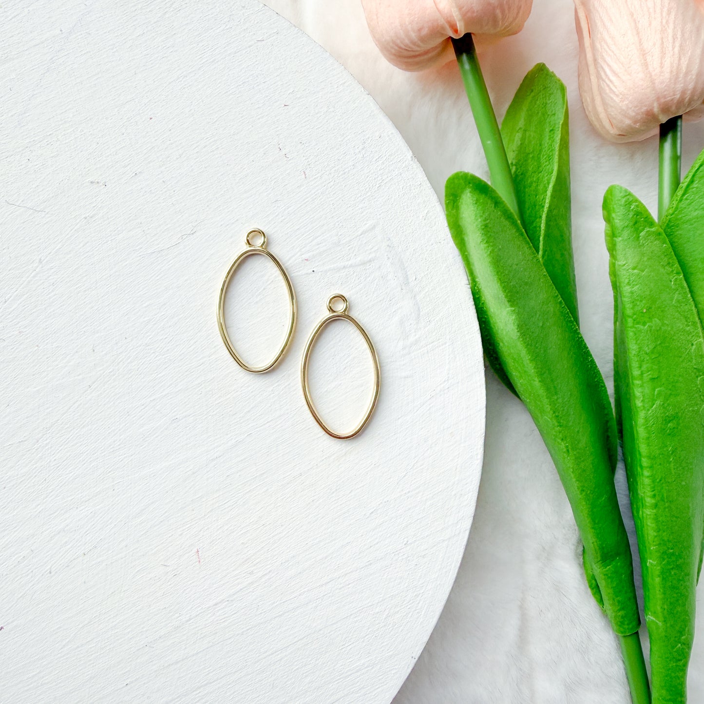 Alloy Almond Pendant Bezel - 10 PIECES - December 2025 Launch