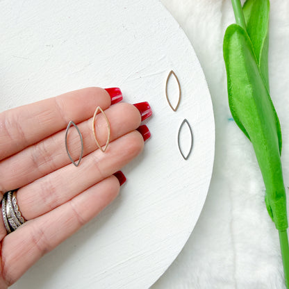 Small Almond Connector Bezel - 10 PIECES - December 2025 Launch